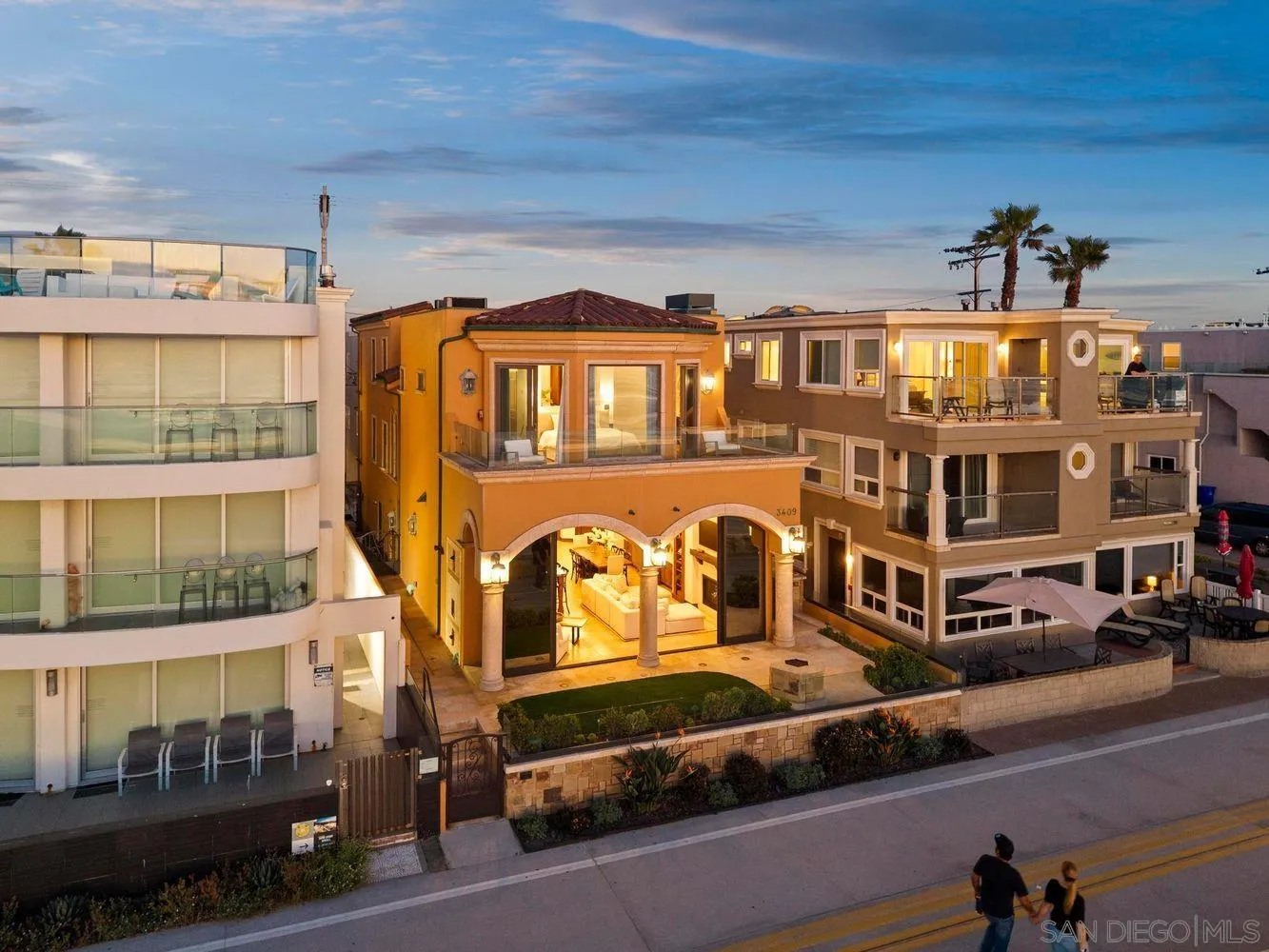 3409 Ocean Front Walk