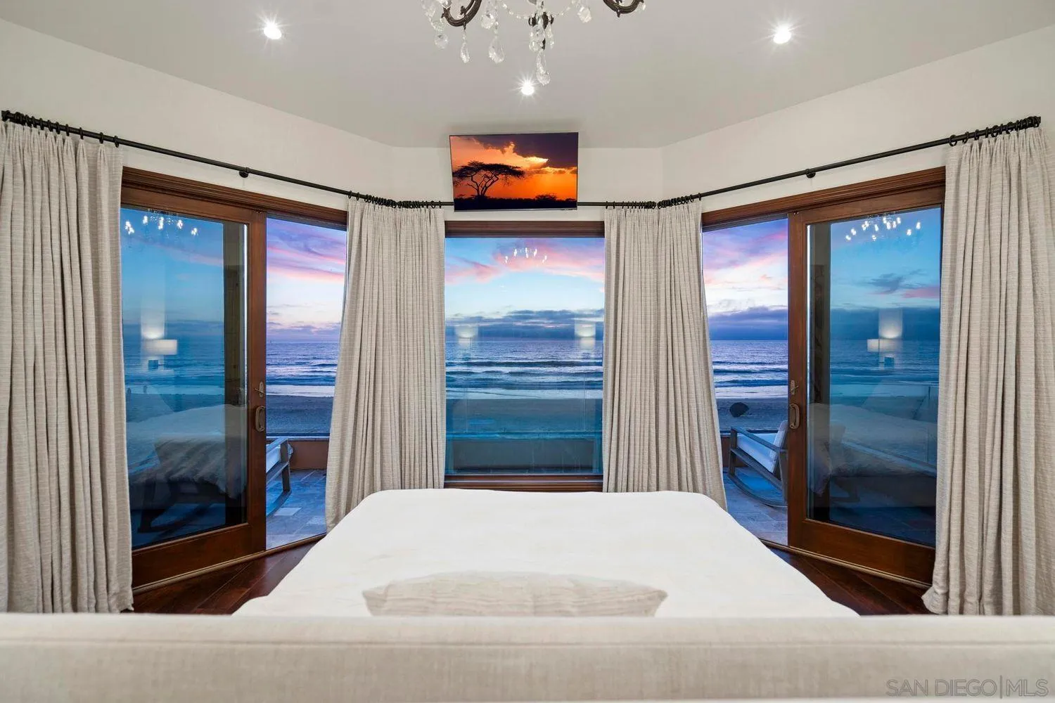 3409 Ocean Front Walk