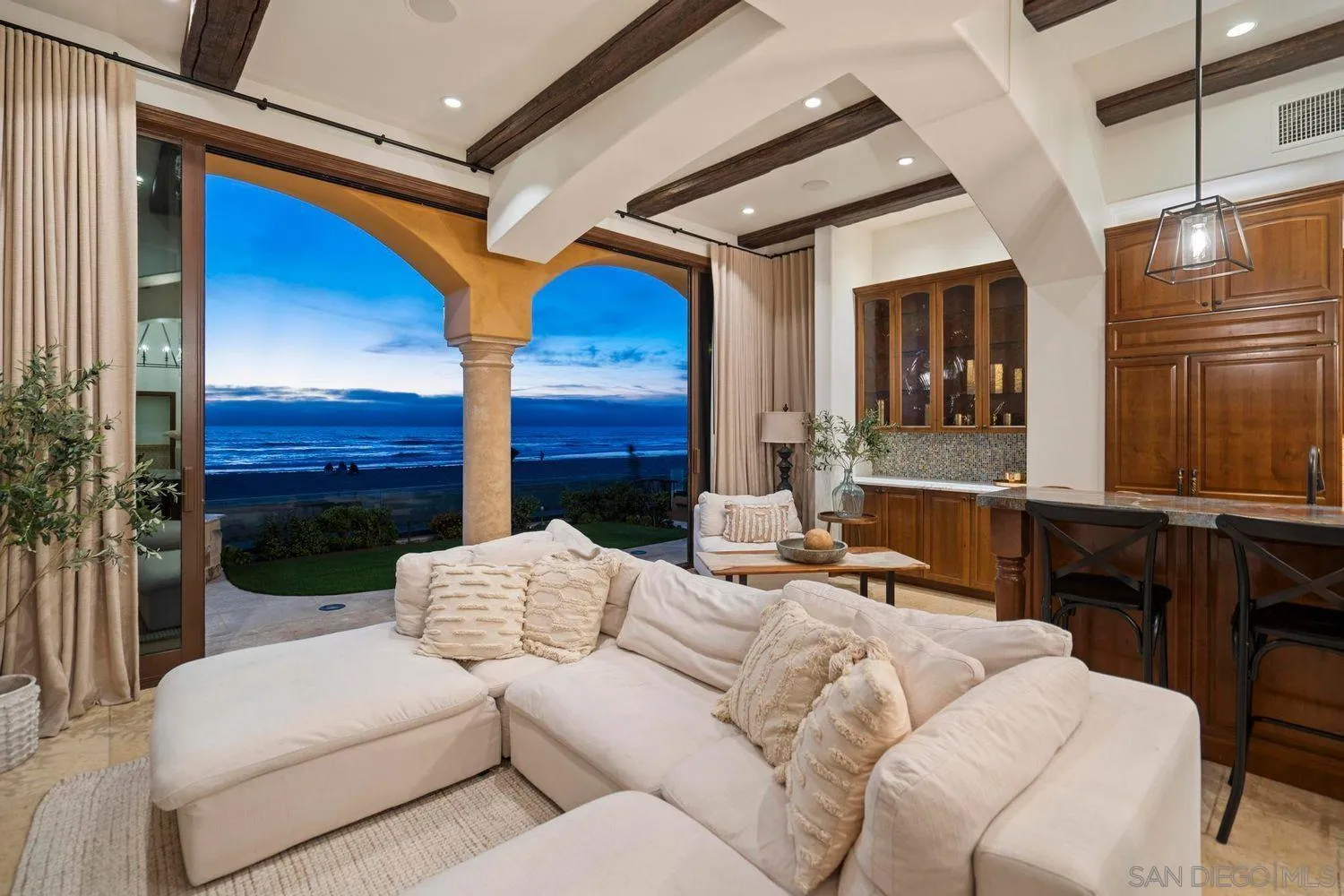 3409 Ocean Front Walk