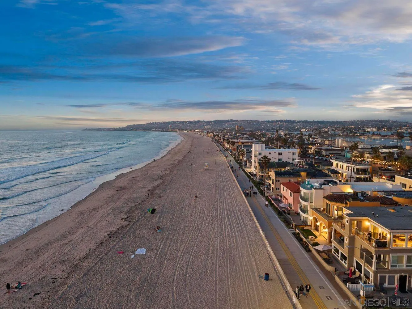 3409 Ocean Front Walk