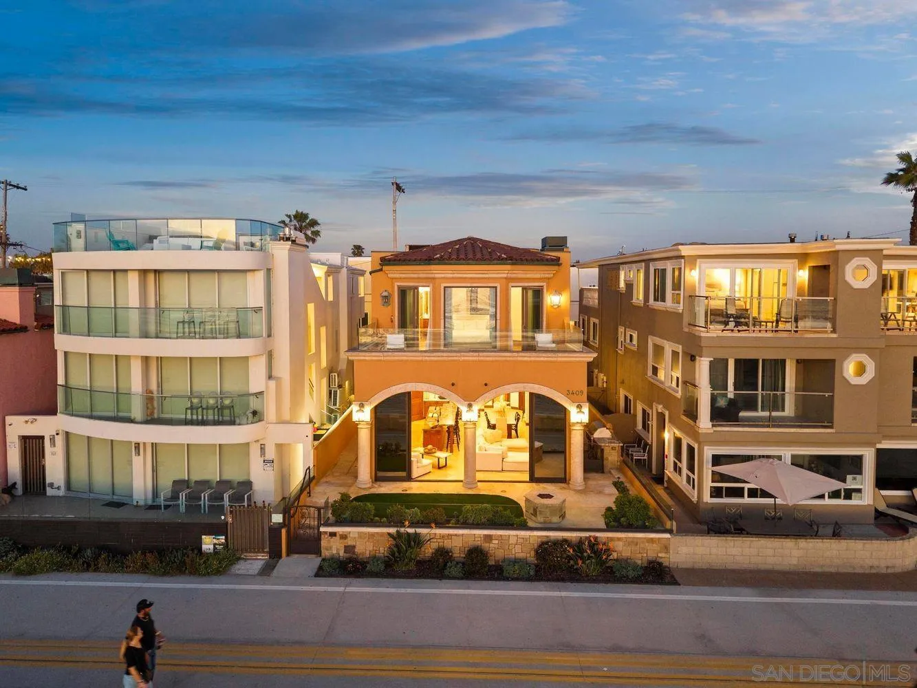 3409 Ocean Front Walk