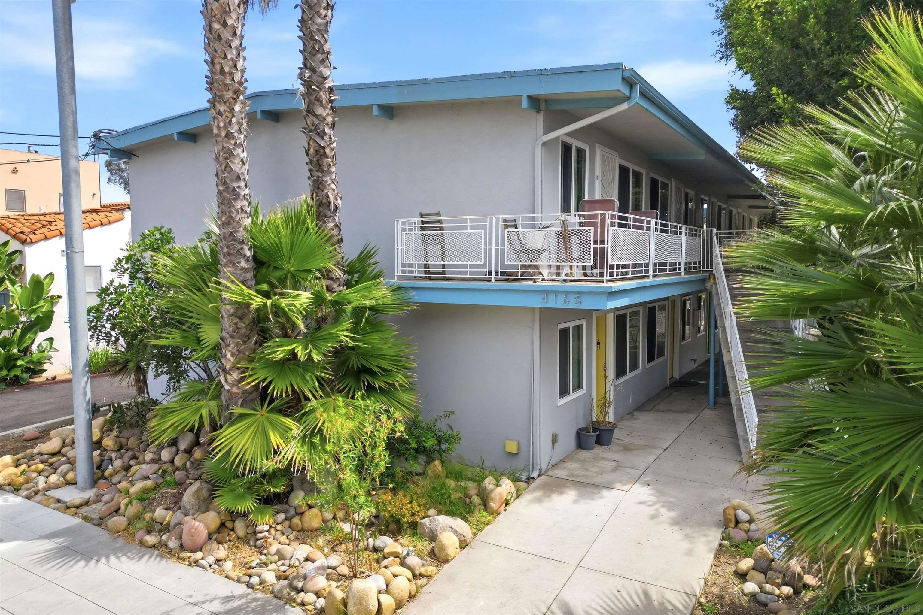 4165 5th Ave