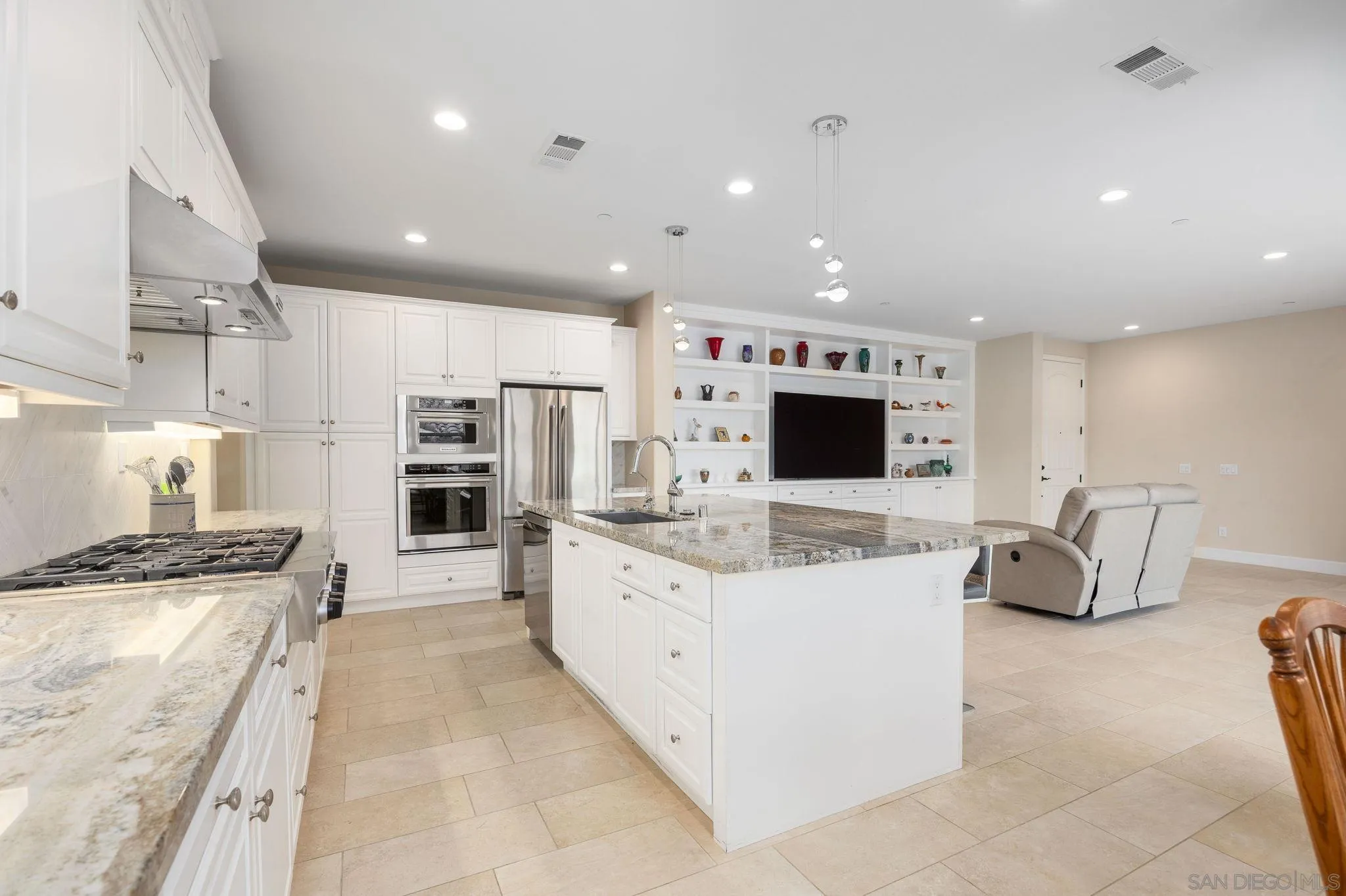 7957 Auberge Circle