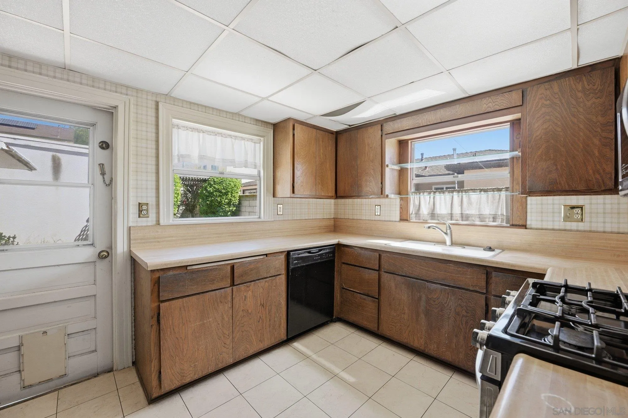 4715 Panorama Dr.