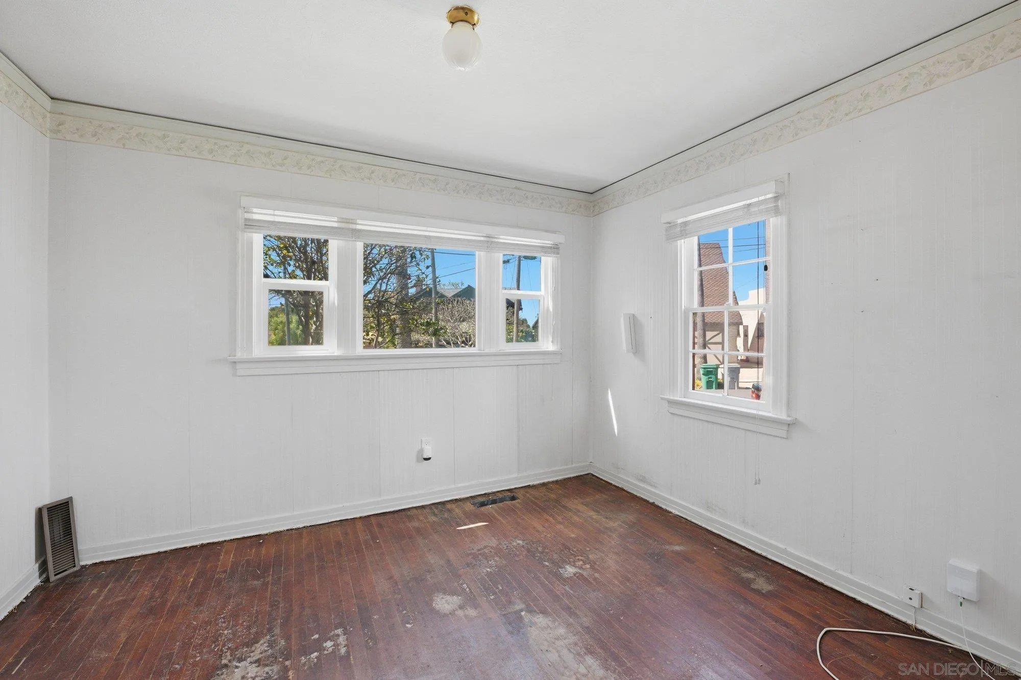 4715 Panorama Dr.