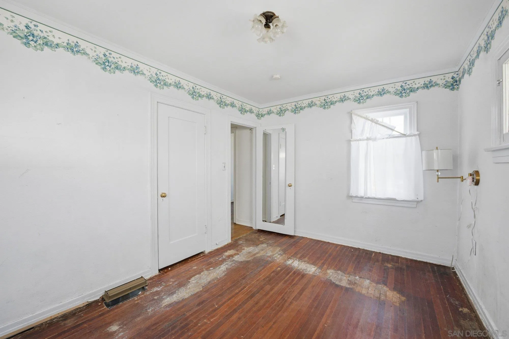 4715 Panorama Dr.