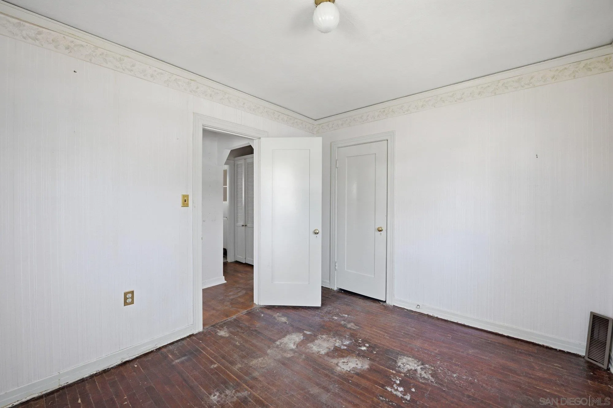 4715 Panorama Dr.