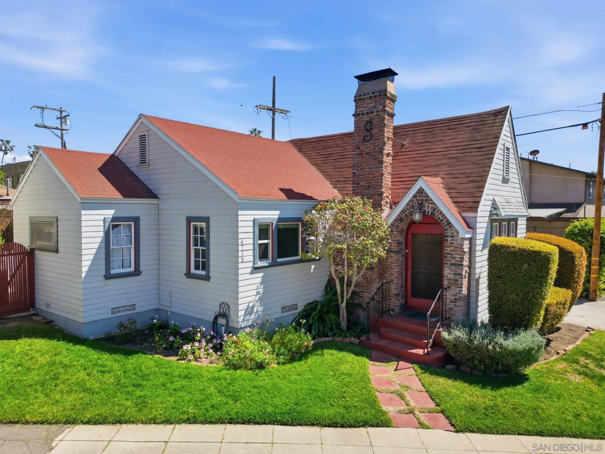 4715 Panorama Dr.