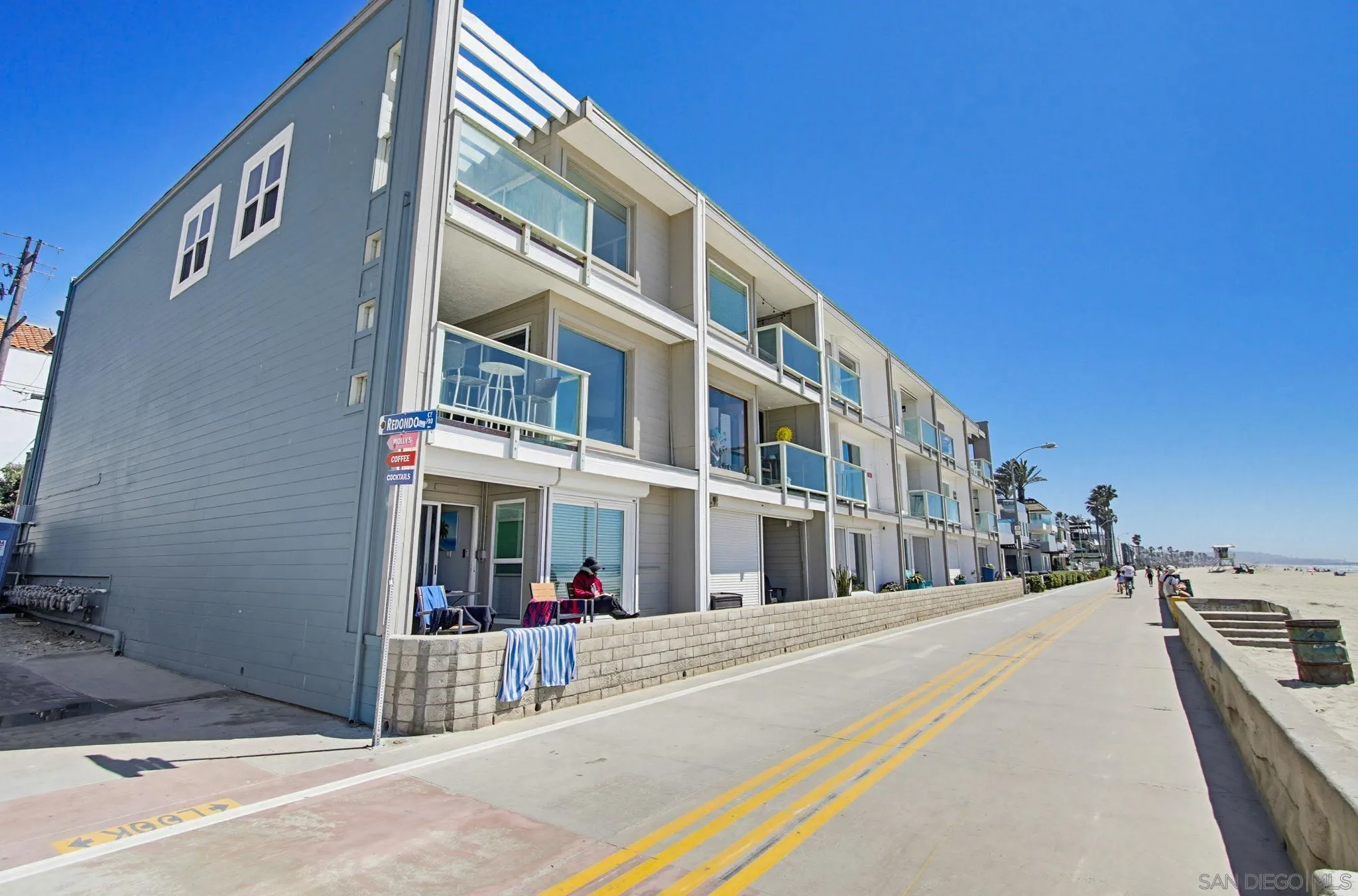 3755 Ocean Front Unit 15