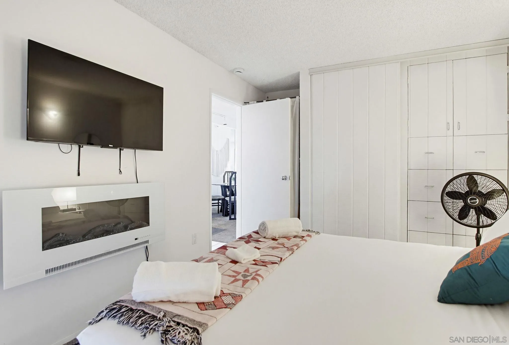 3755 Ocean Front Unit 15