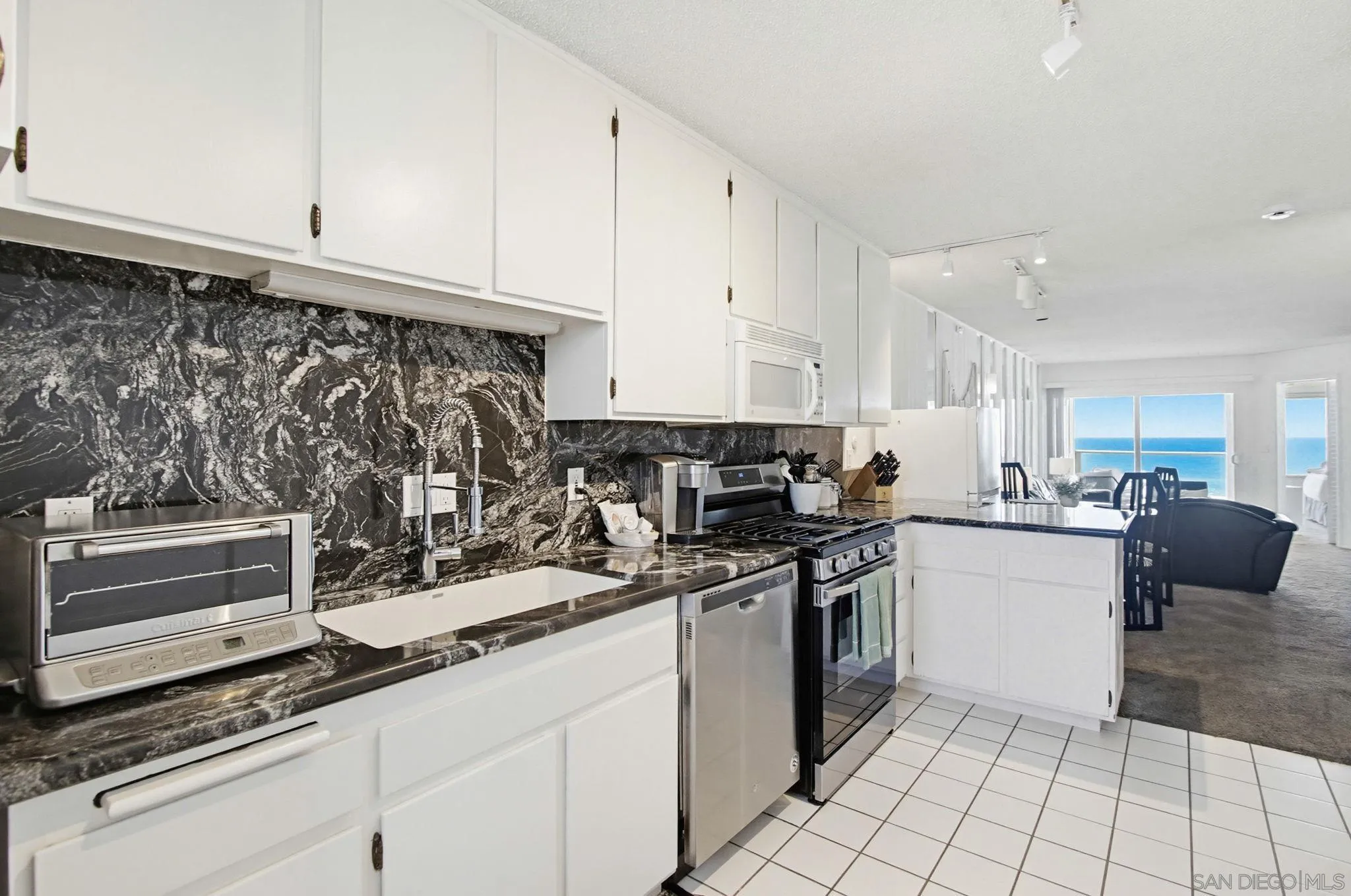 3755 Ocean Front Unit 15