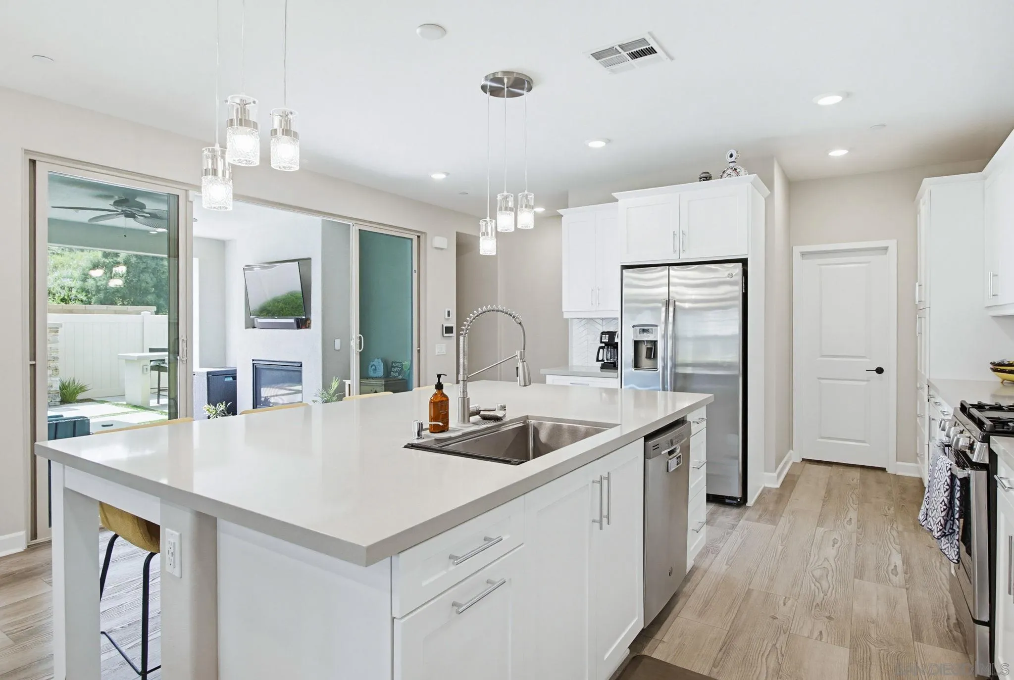 21623 Deer Grass