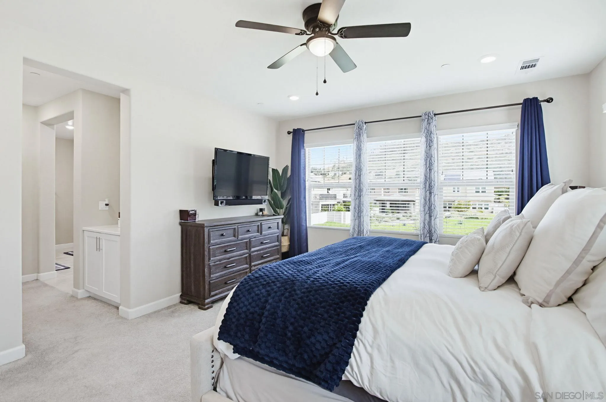 21623 Deer Grass