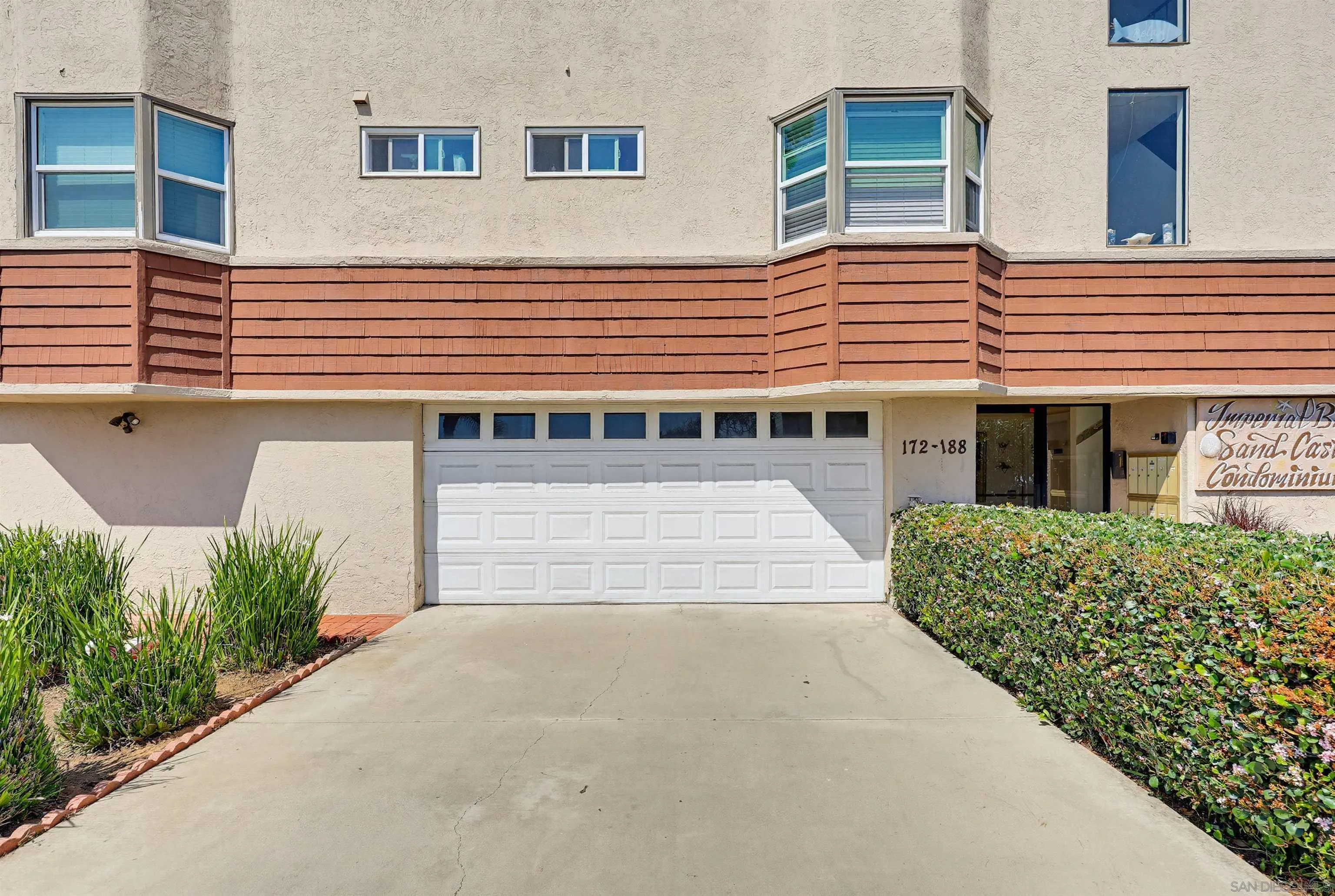 180 Date Ave