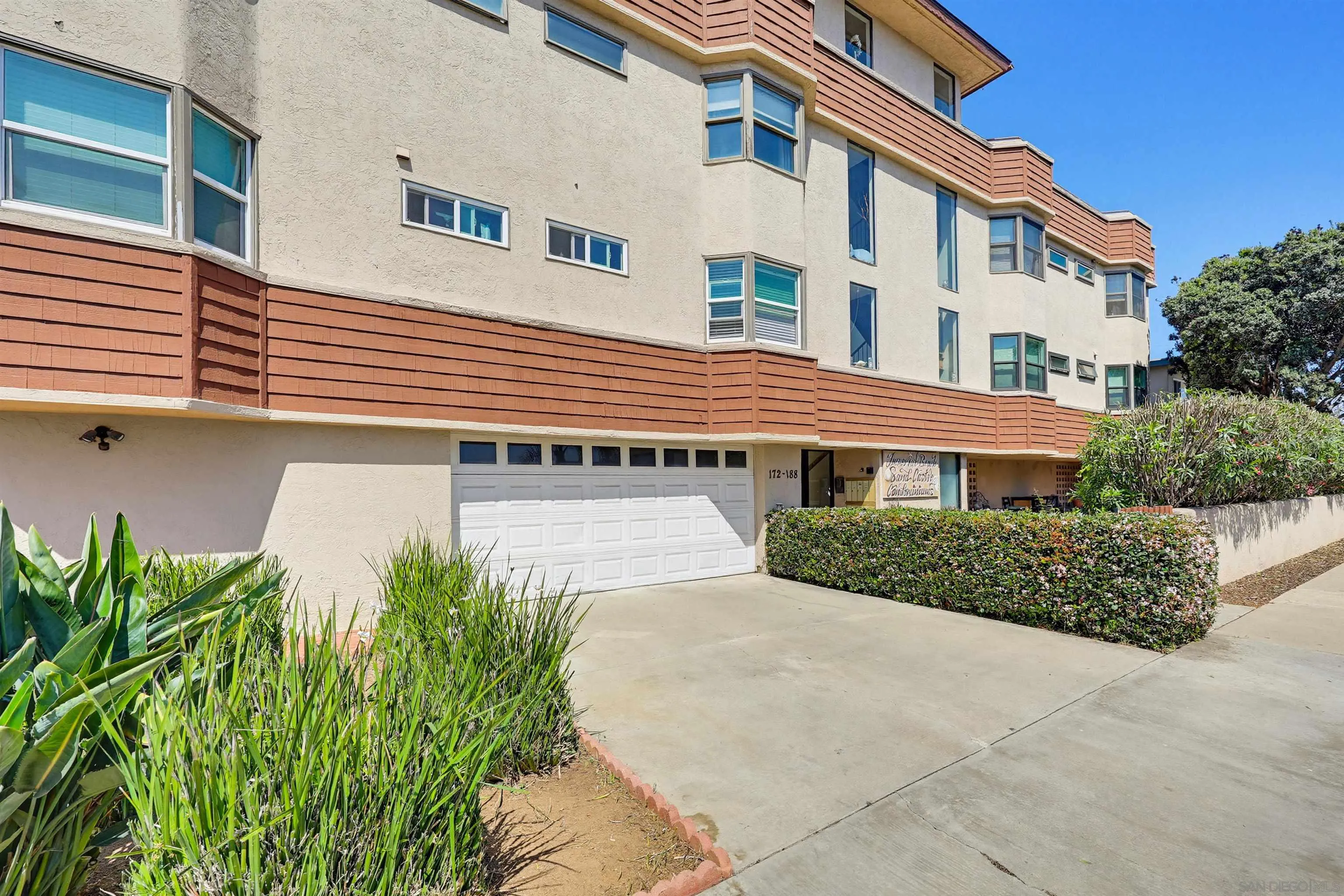 180 Date Ave