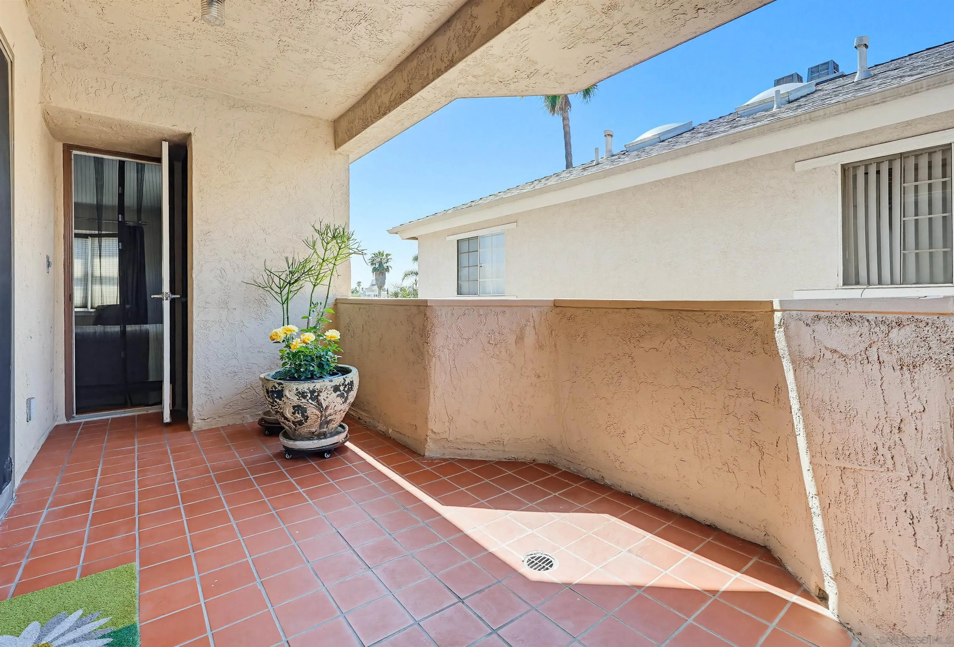 180 Date Ave