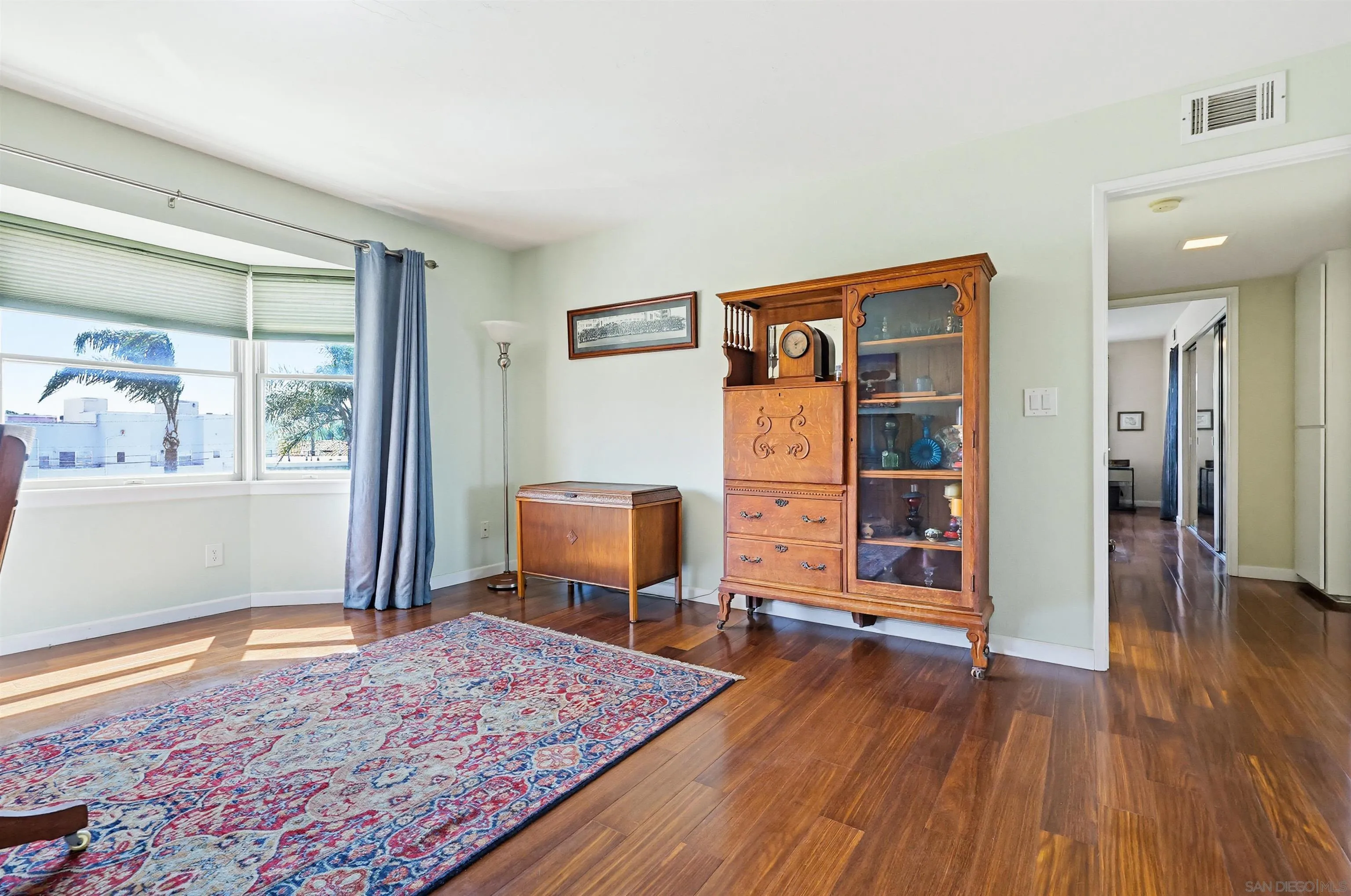 180 Date Ave