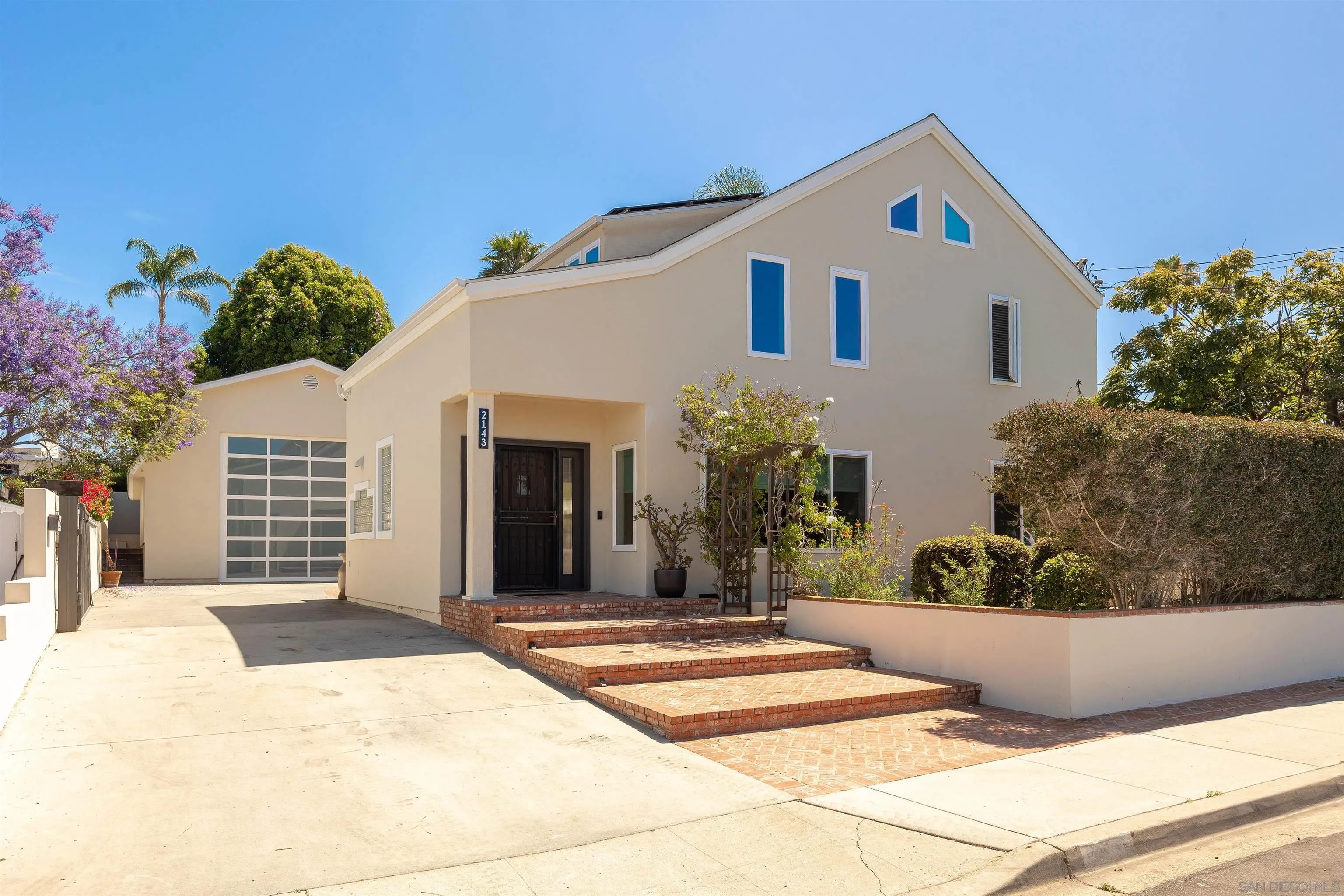 2143 Deerpark Dr