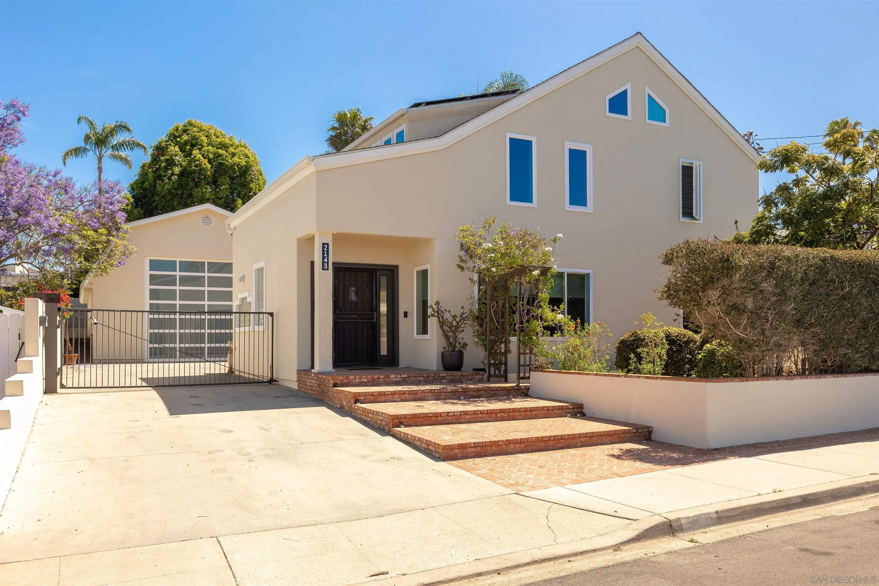 2143 Deerpark Dr