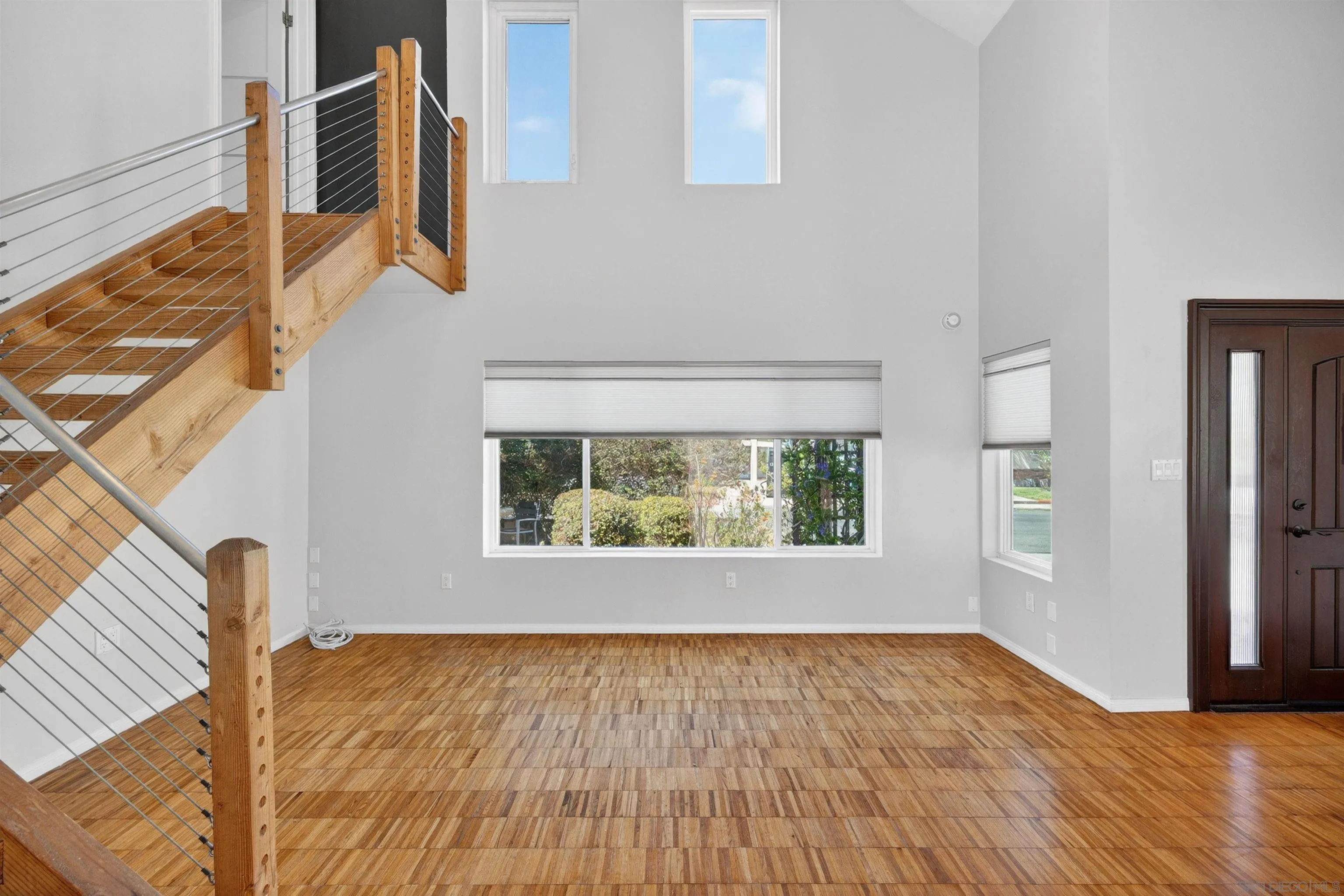 2143 Deerpark Dr