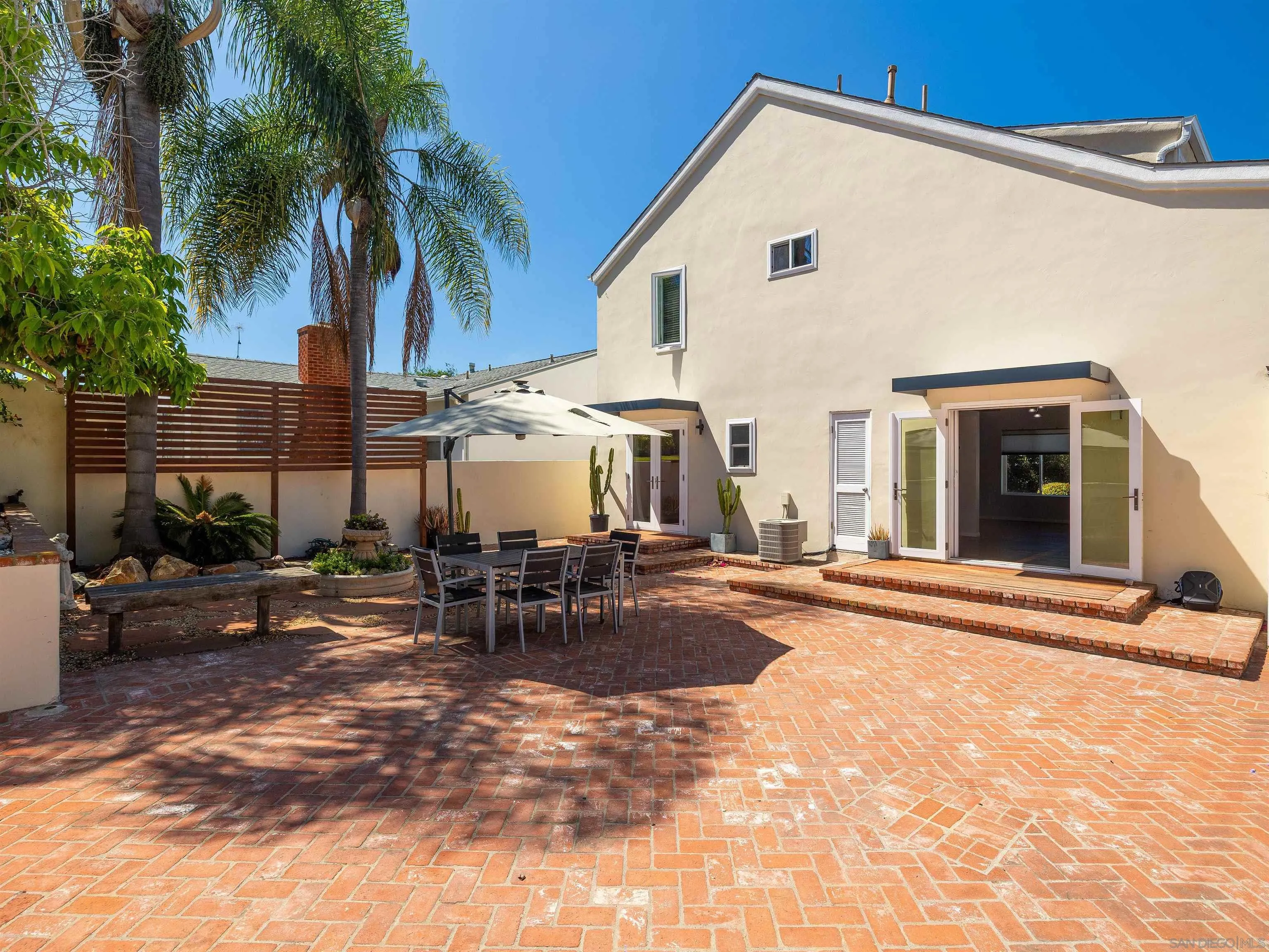 2143 Deerpark Dr
