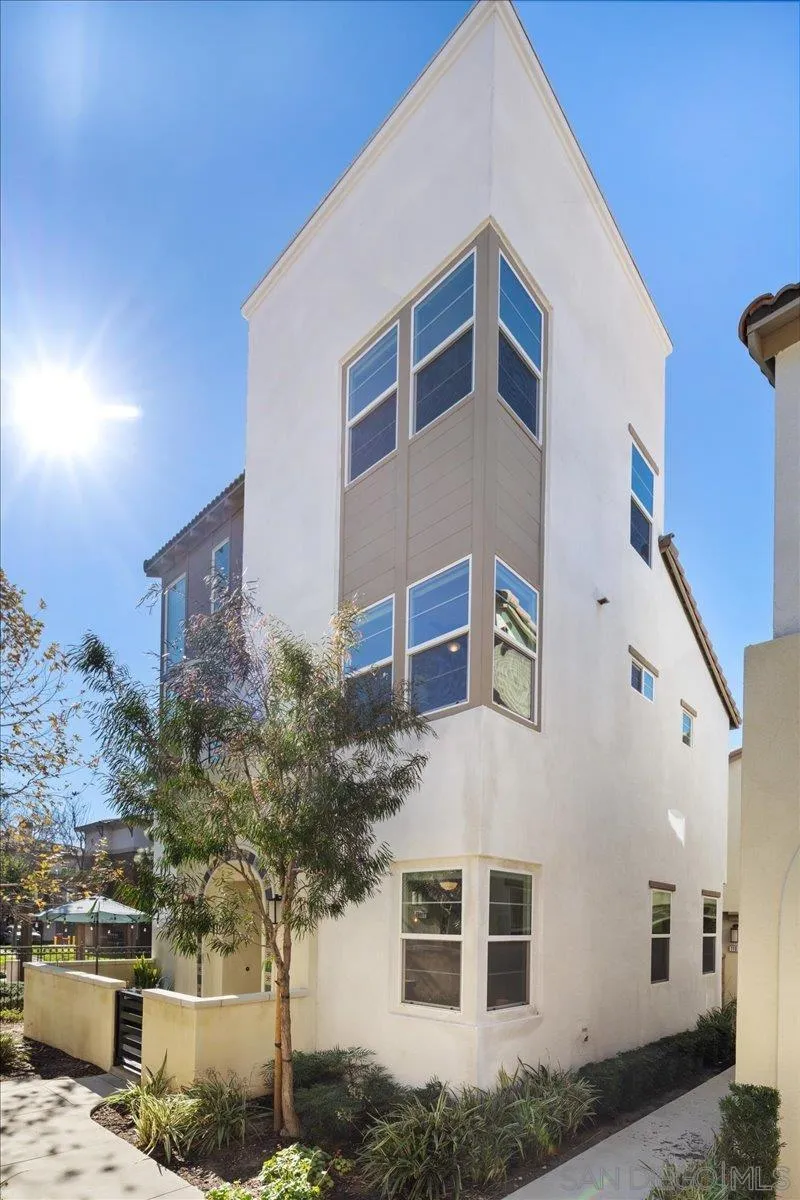 11062 Renewal Dr