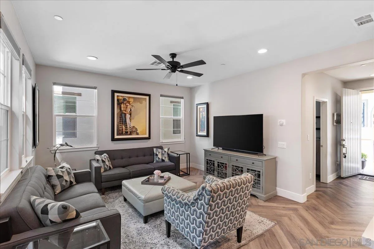 11062 Renewal Dr