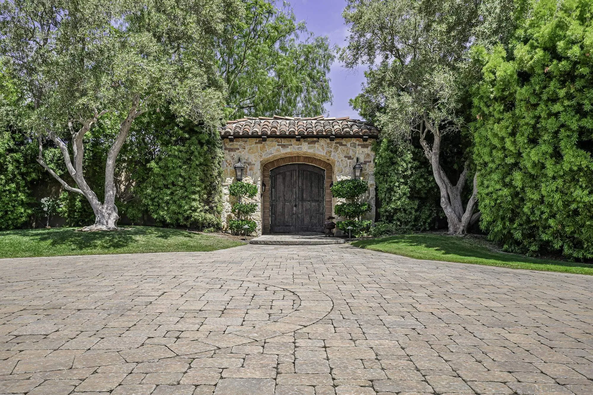 15823 The River Trail