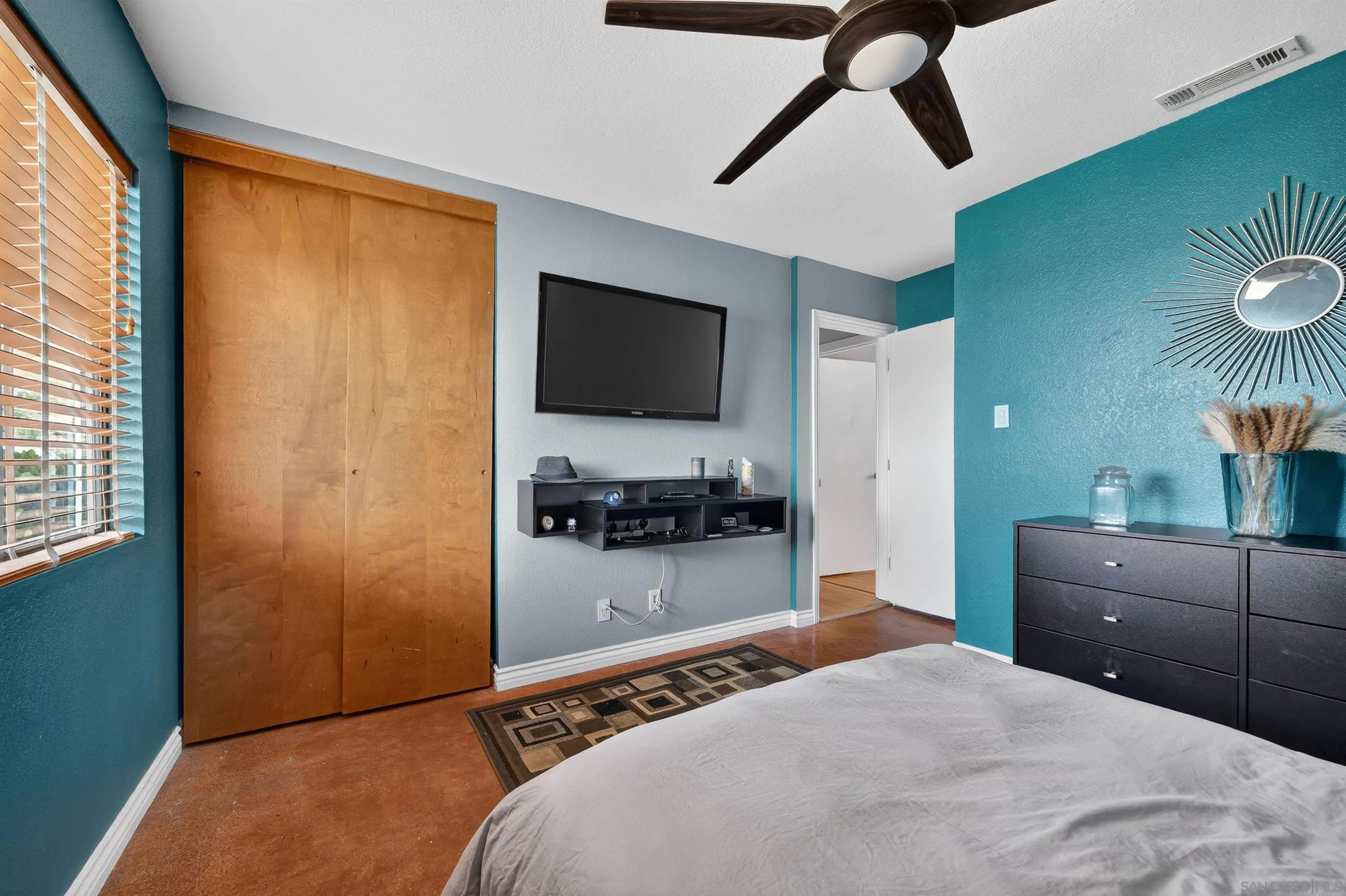 32721 Mountain View Rd