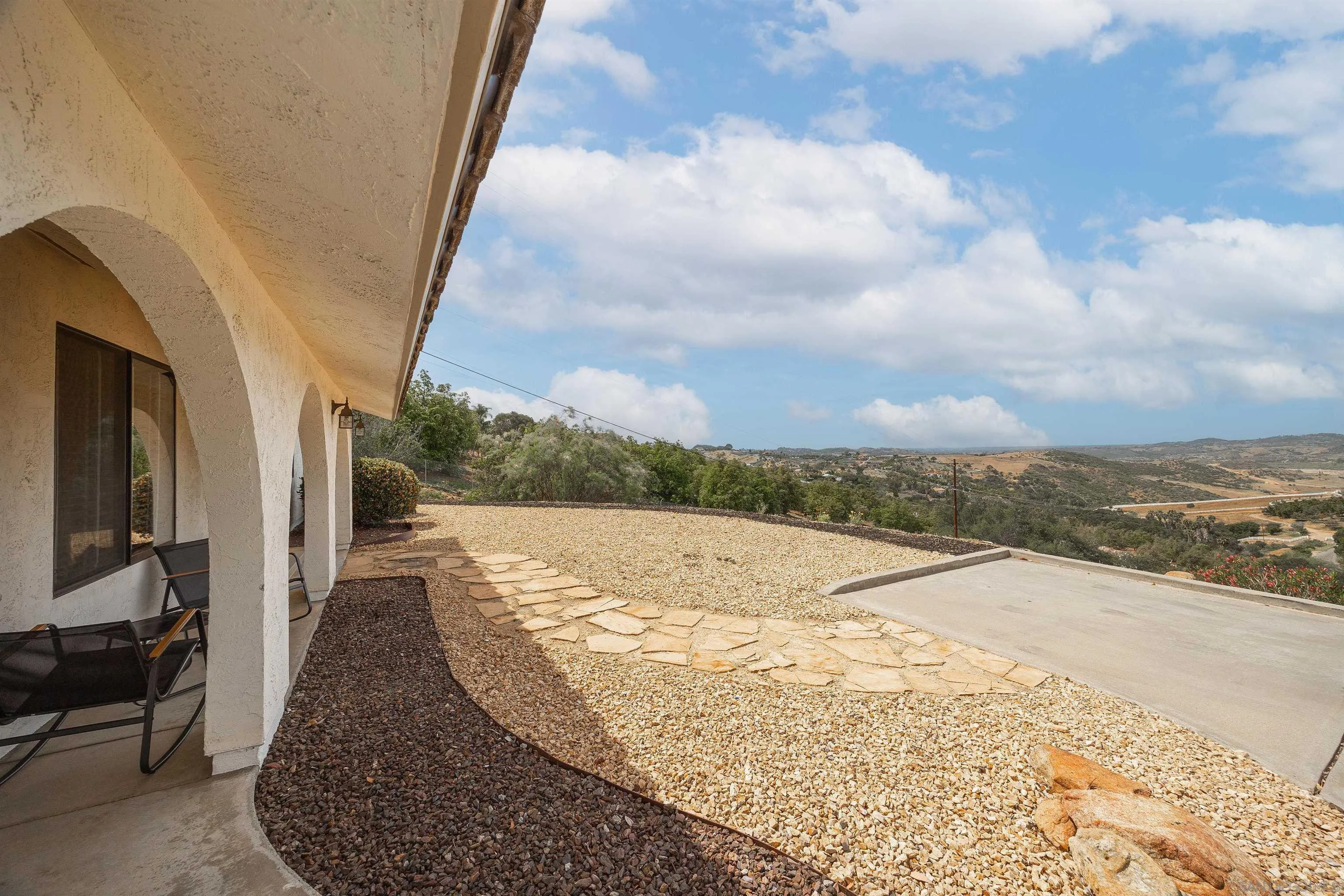 32721 Mountain View Rd