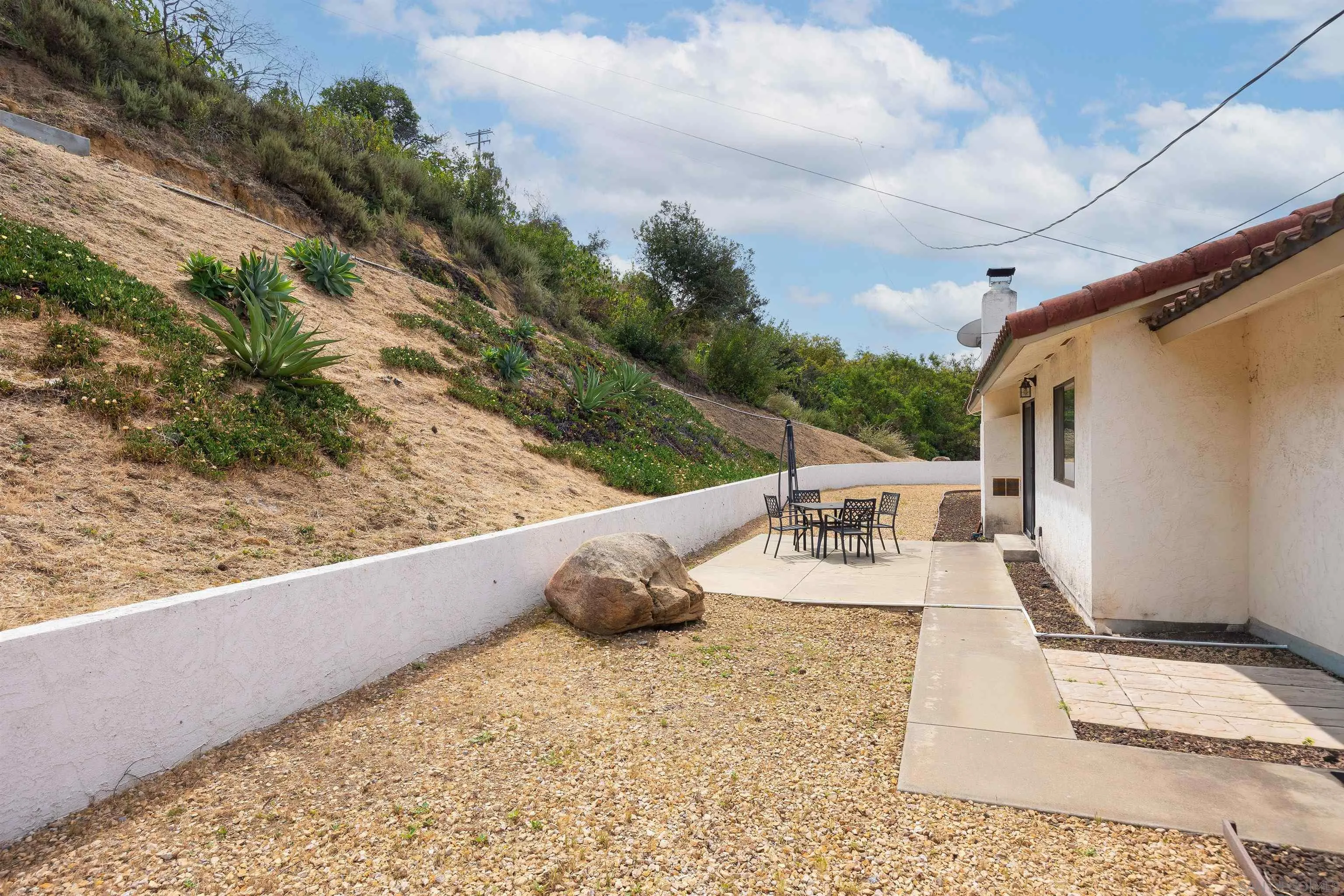 32721 Mountain View Rd