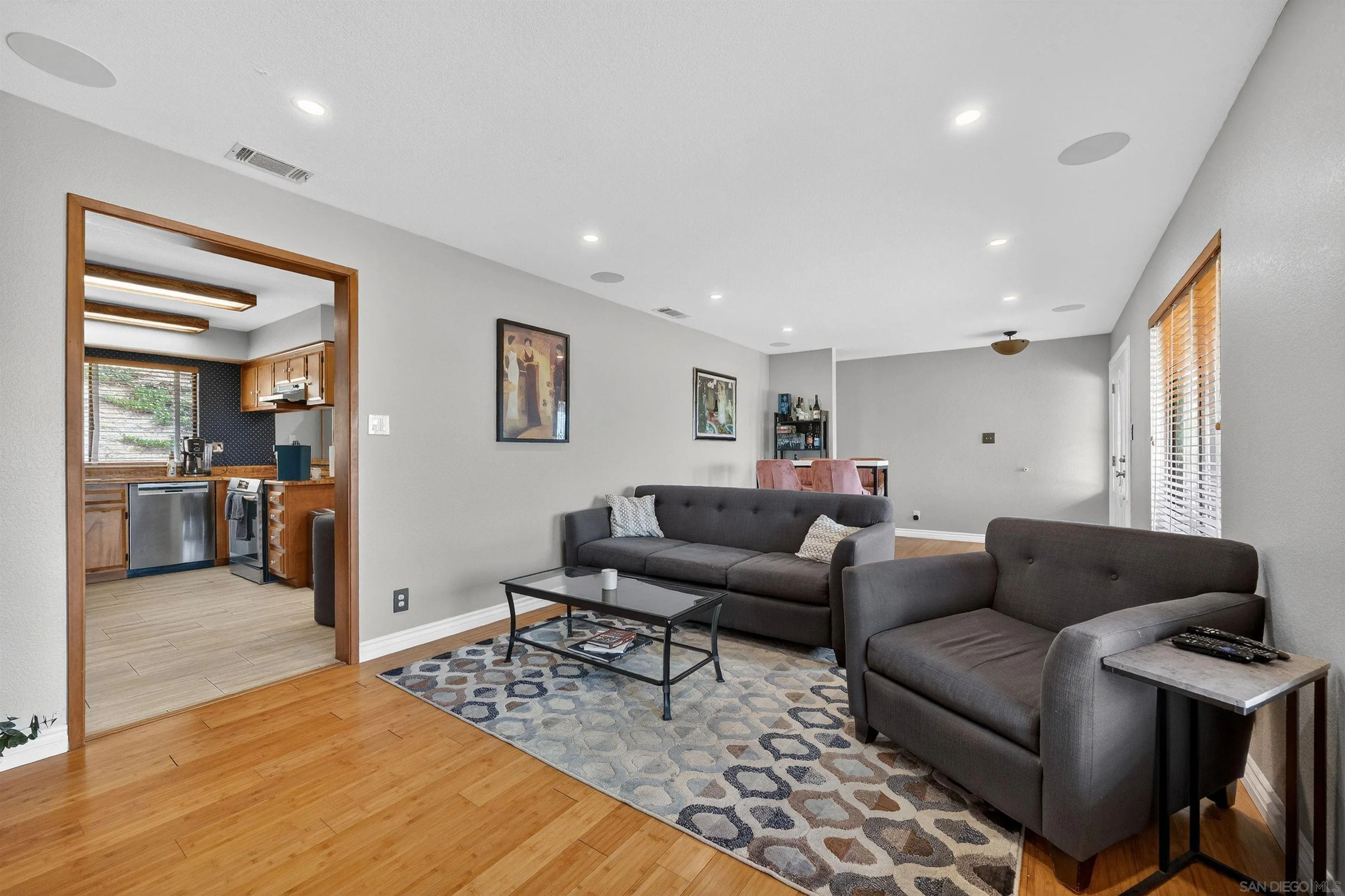 32721 Mountain View Rd