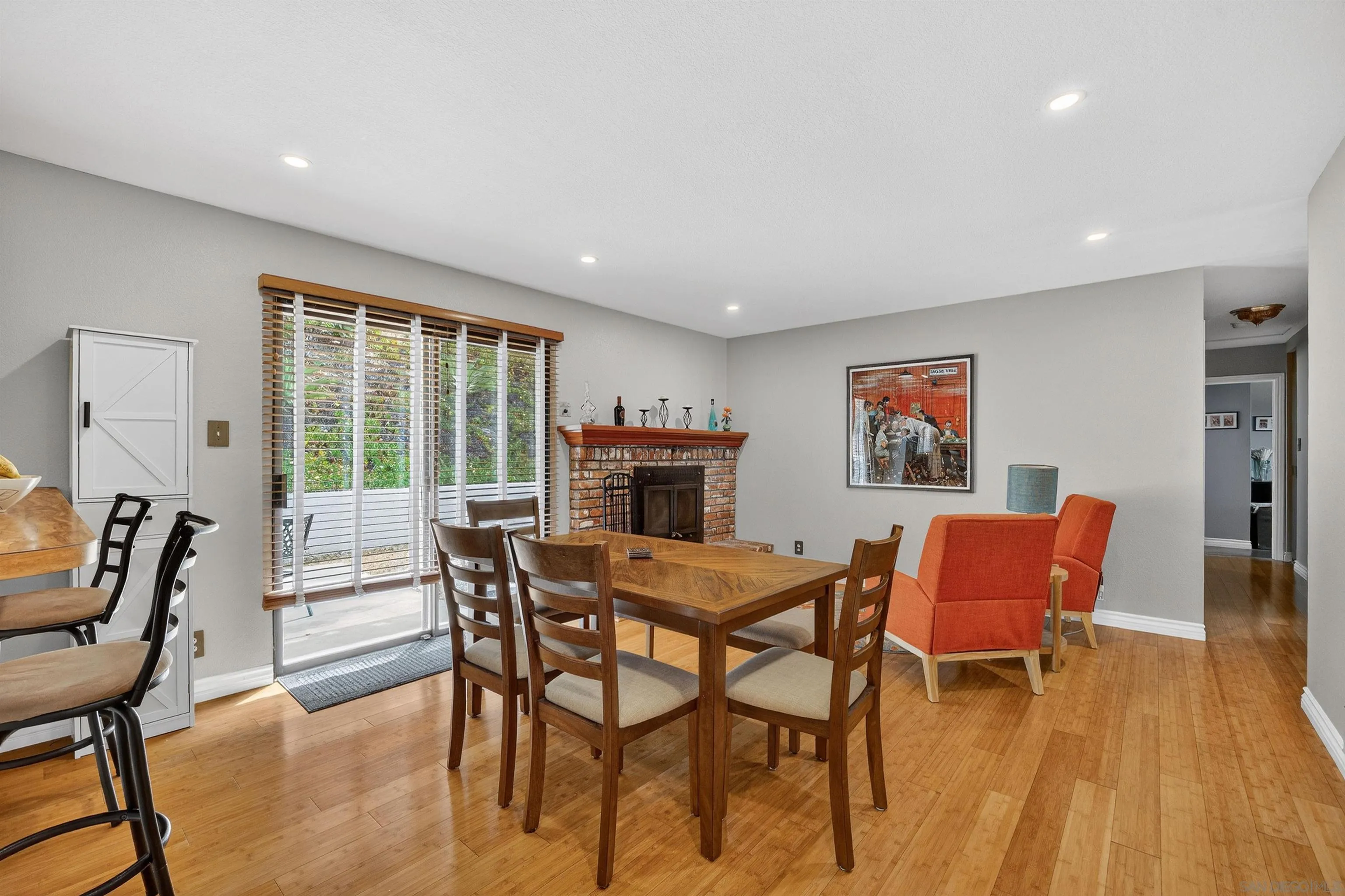 32721 Mountain View Rd