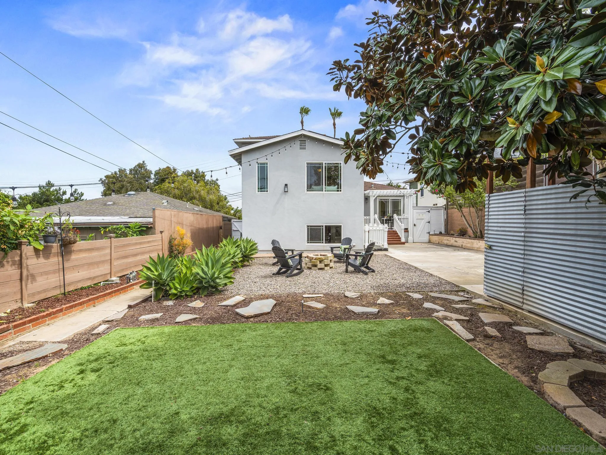 4125 Tennyson