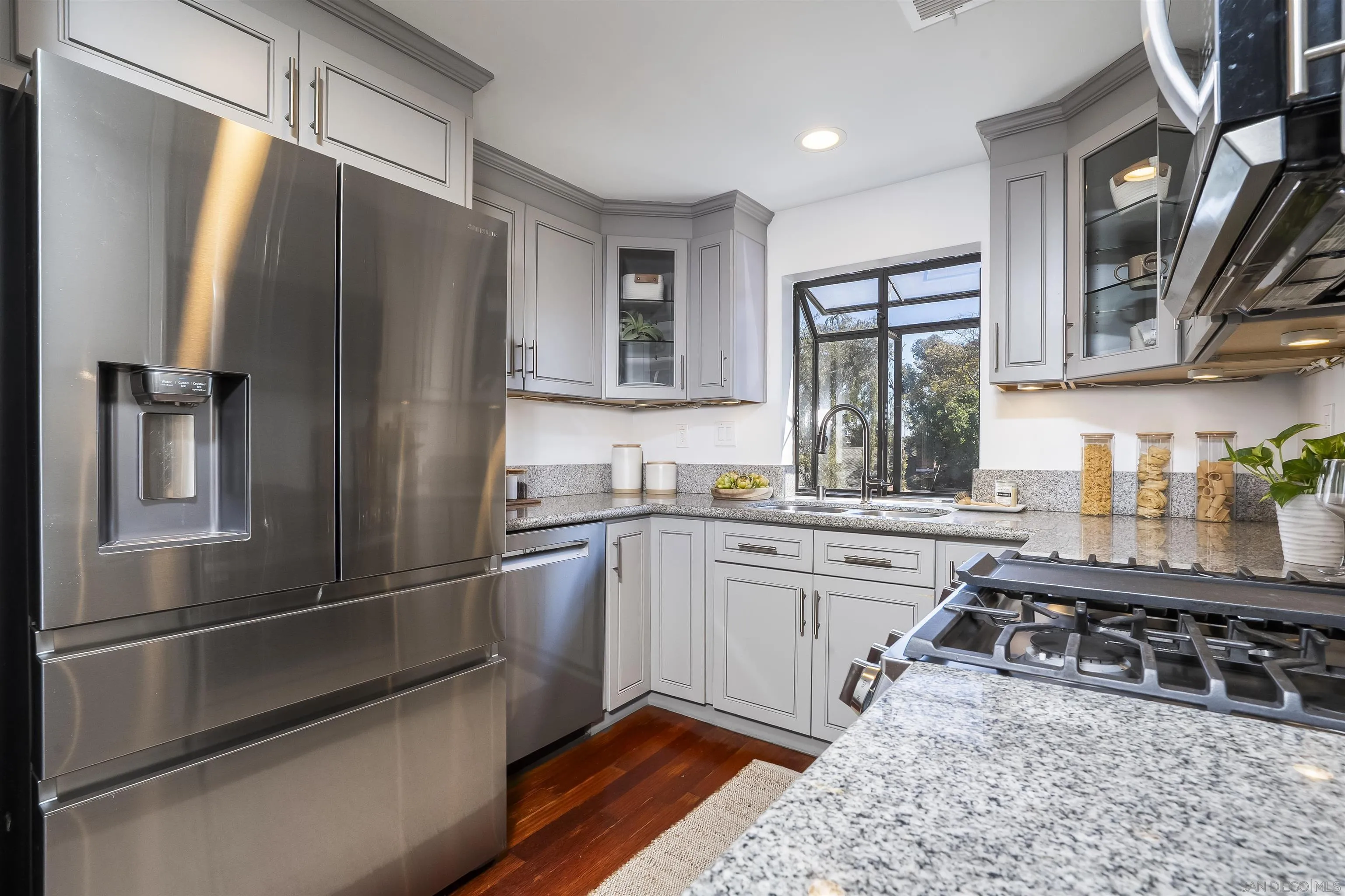 3009 Union St Unit 5