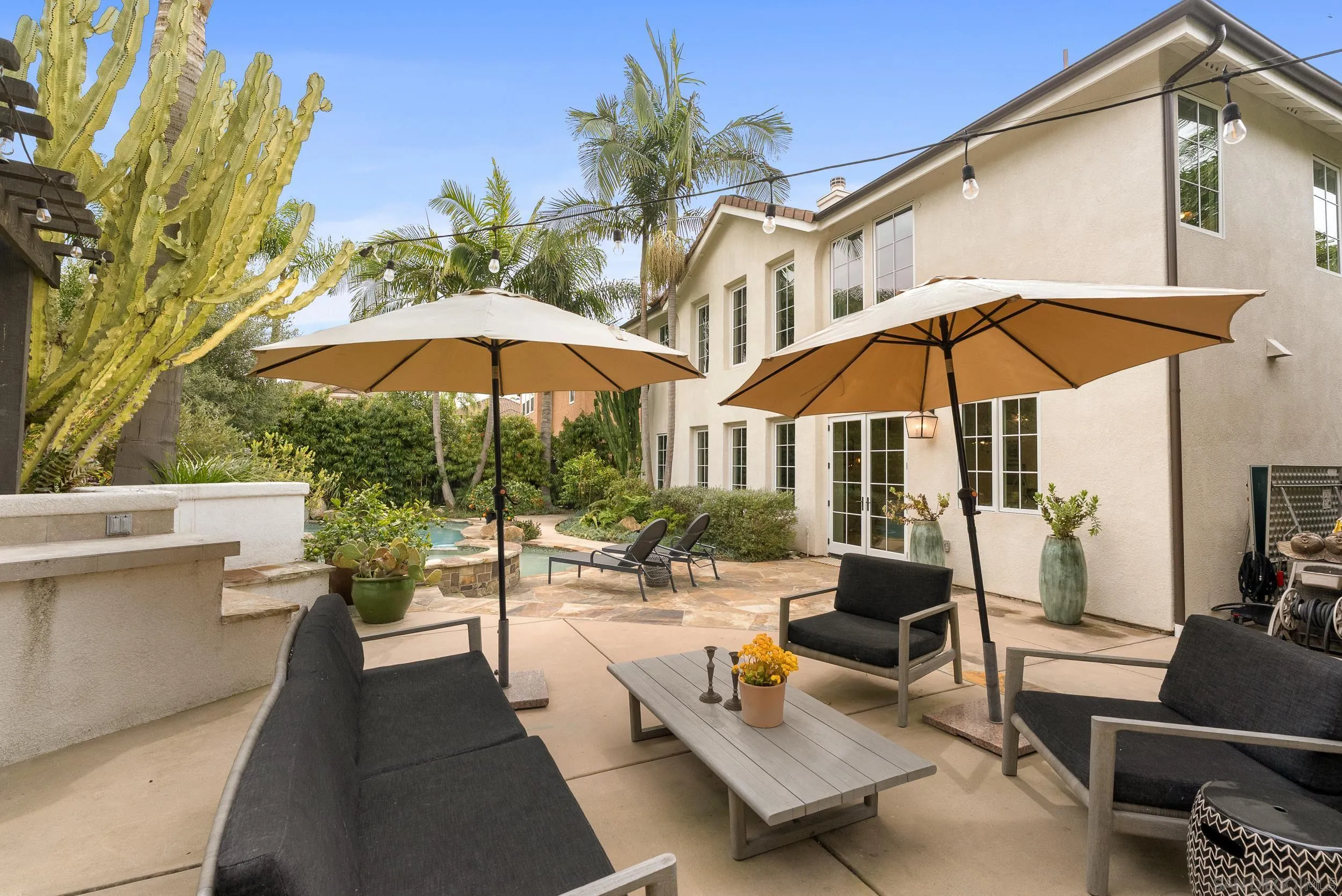 6588 Bluebonnet Dr