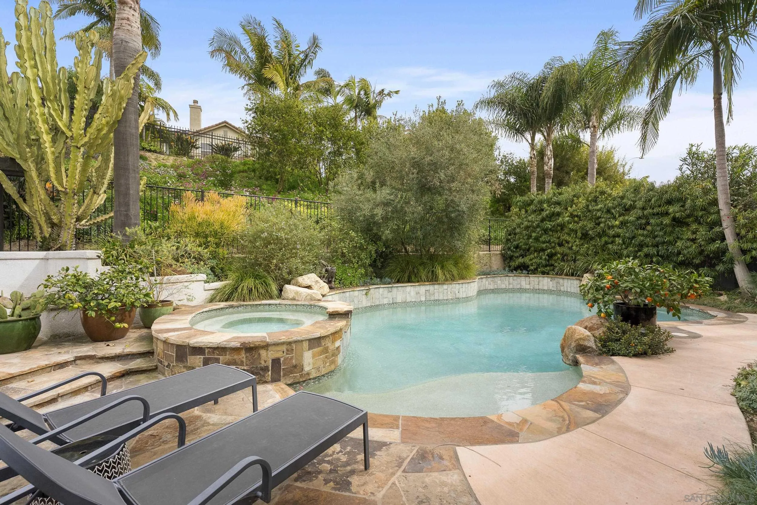 6588 Bluebonnet Dr