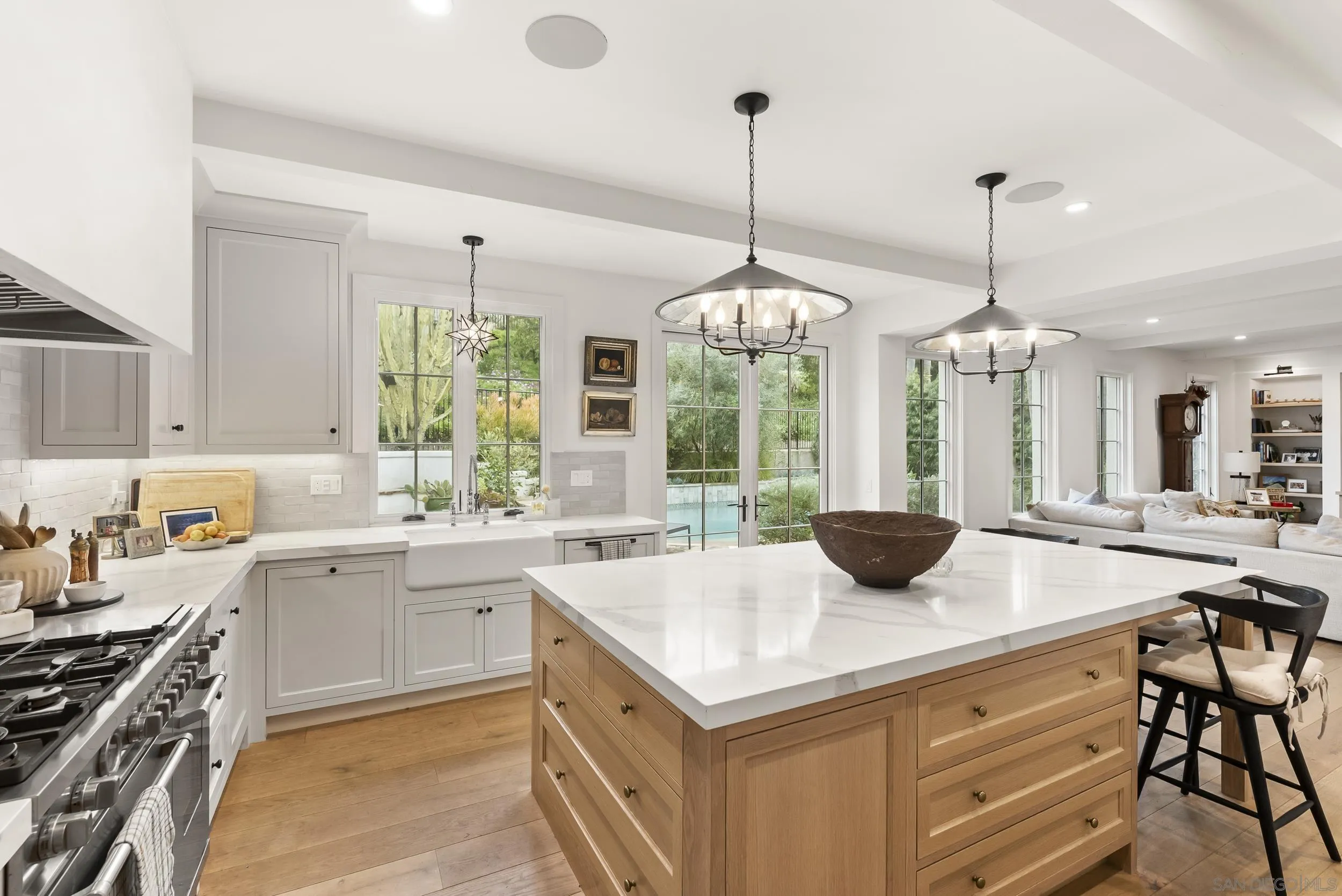 6588 Bluebonnet Dr