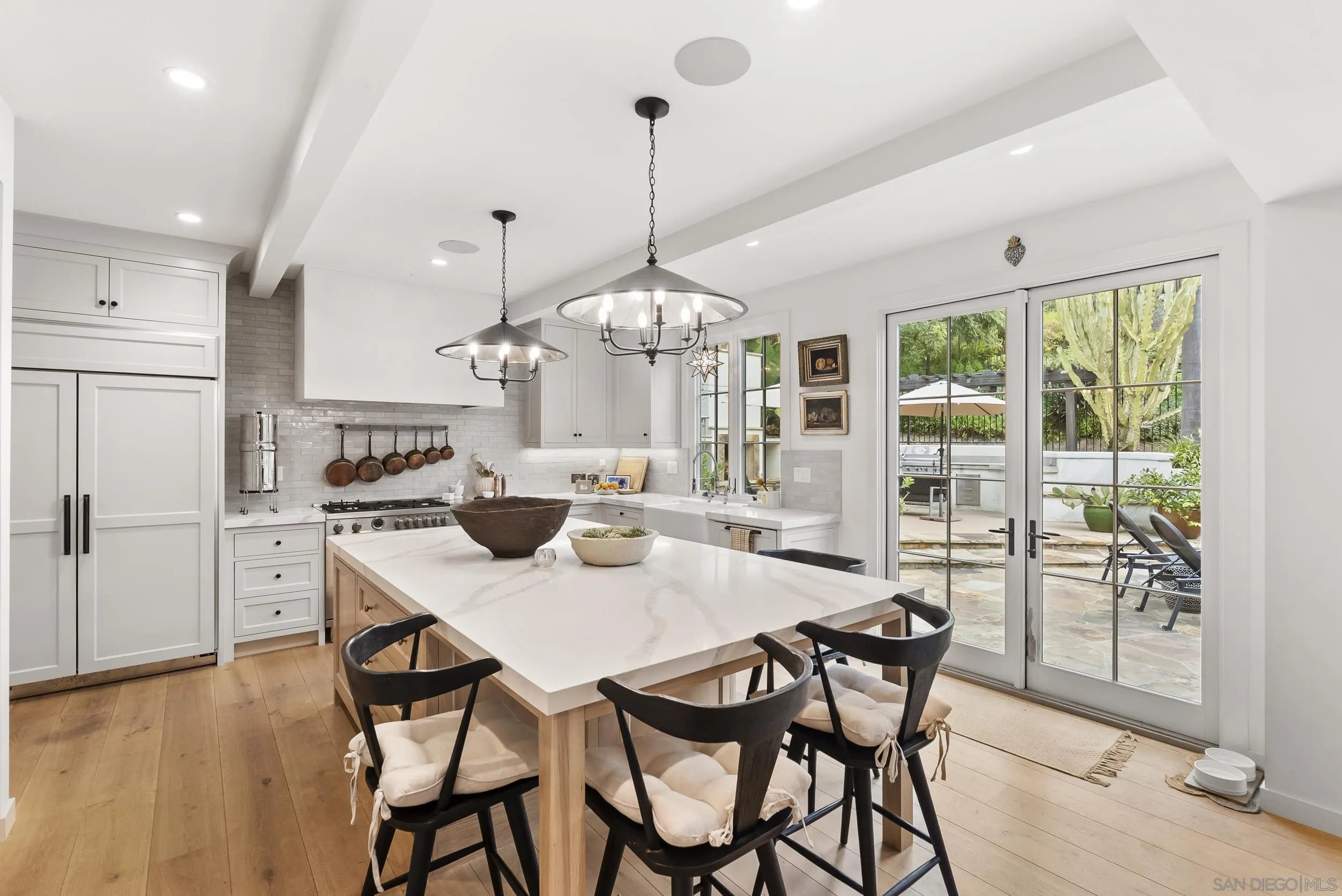 6588 Bluebonnet Dr