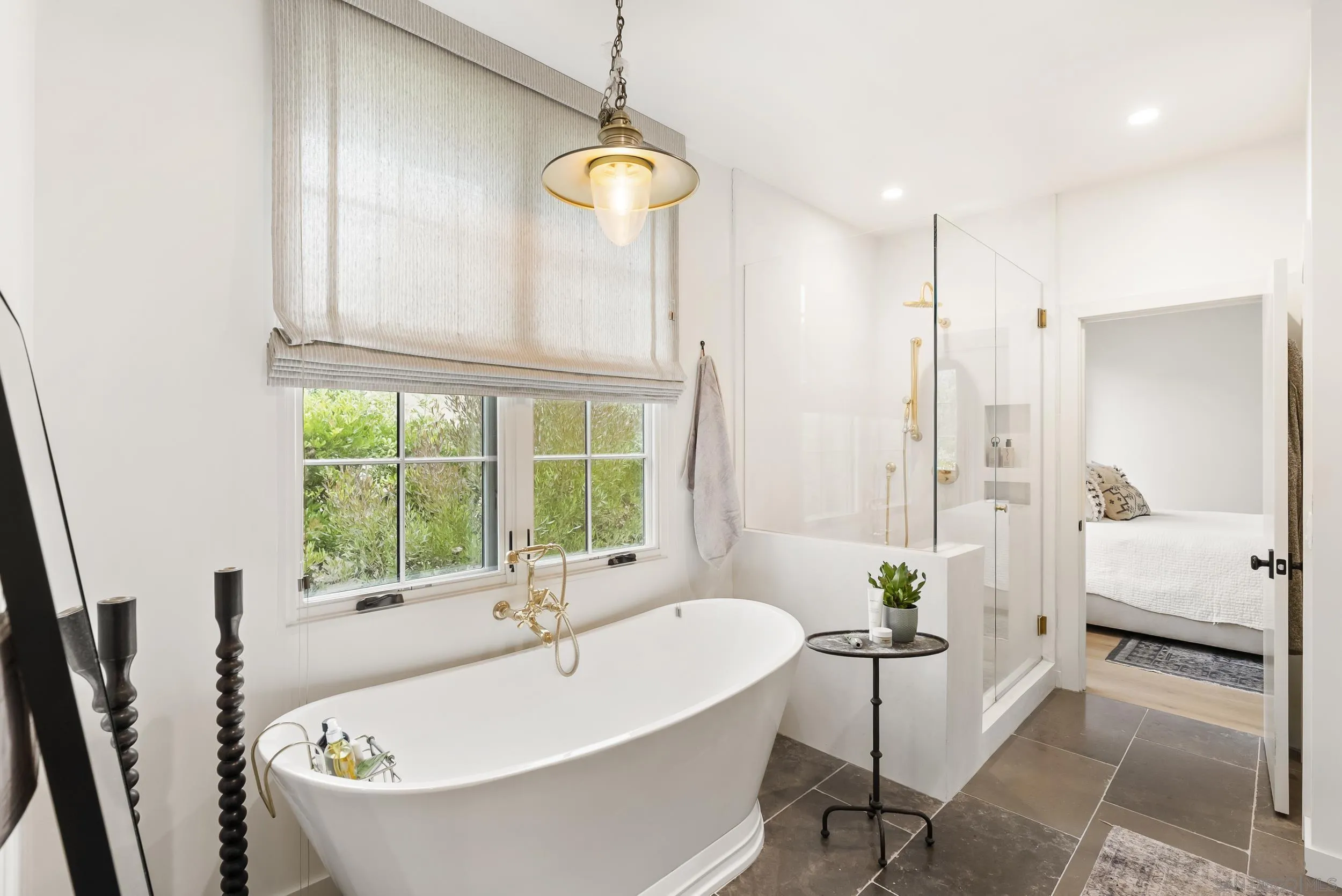 6588 Bluebonnet Dr