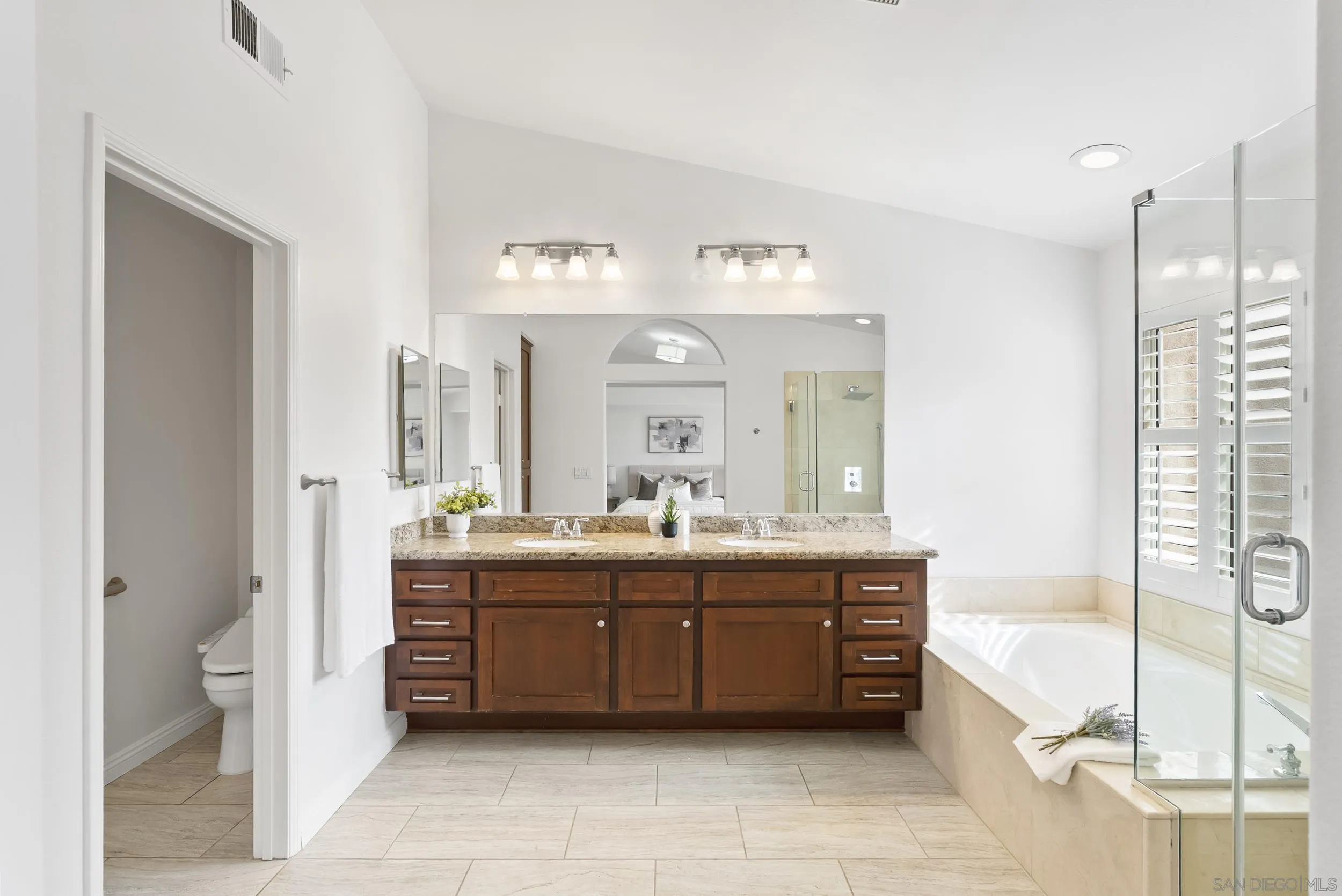 5123 Renaissance Ave Unit C
