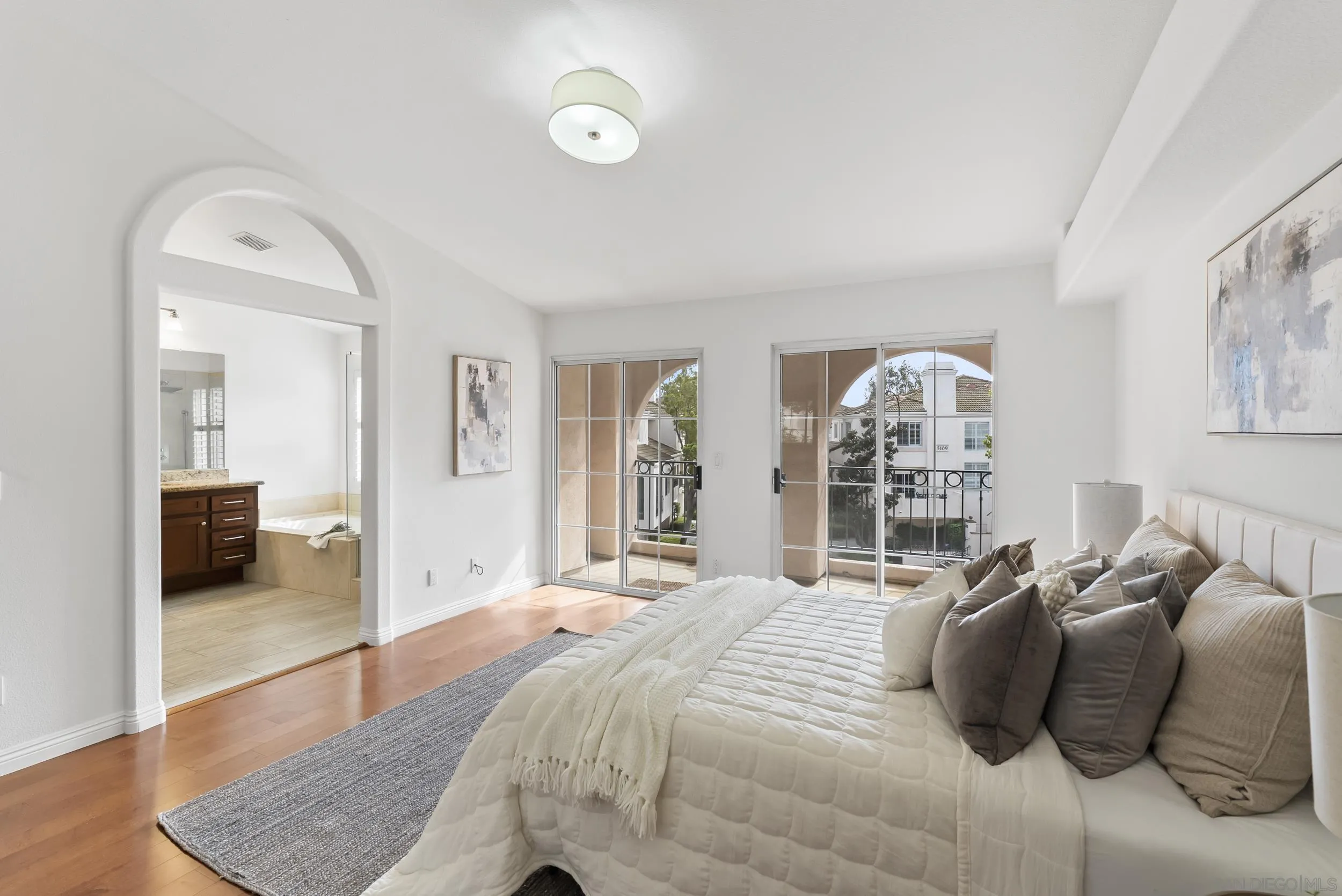 5123 Renaissance Ave Unit C