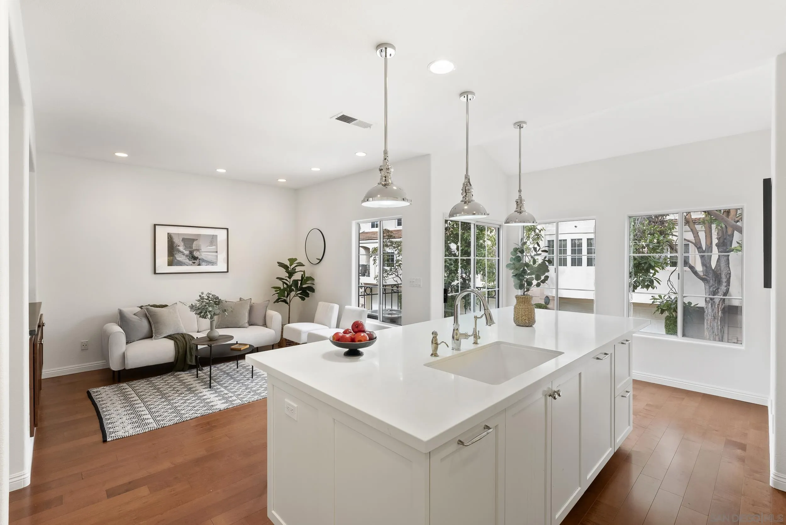 5123 Renaissance Ave Unit C