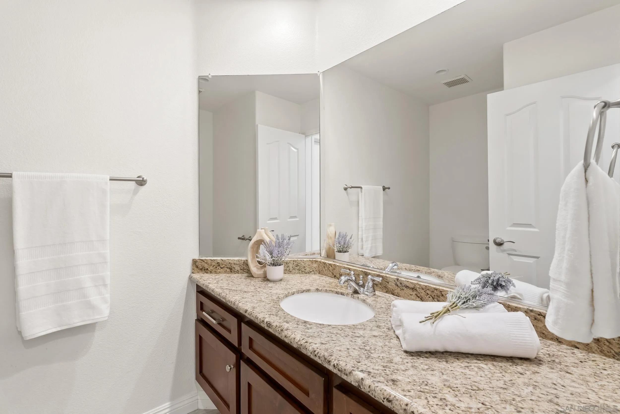 5123 Renaissance Ave Unit C