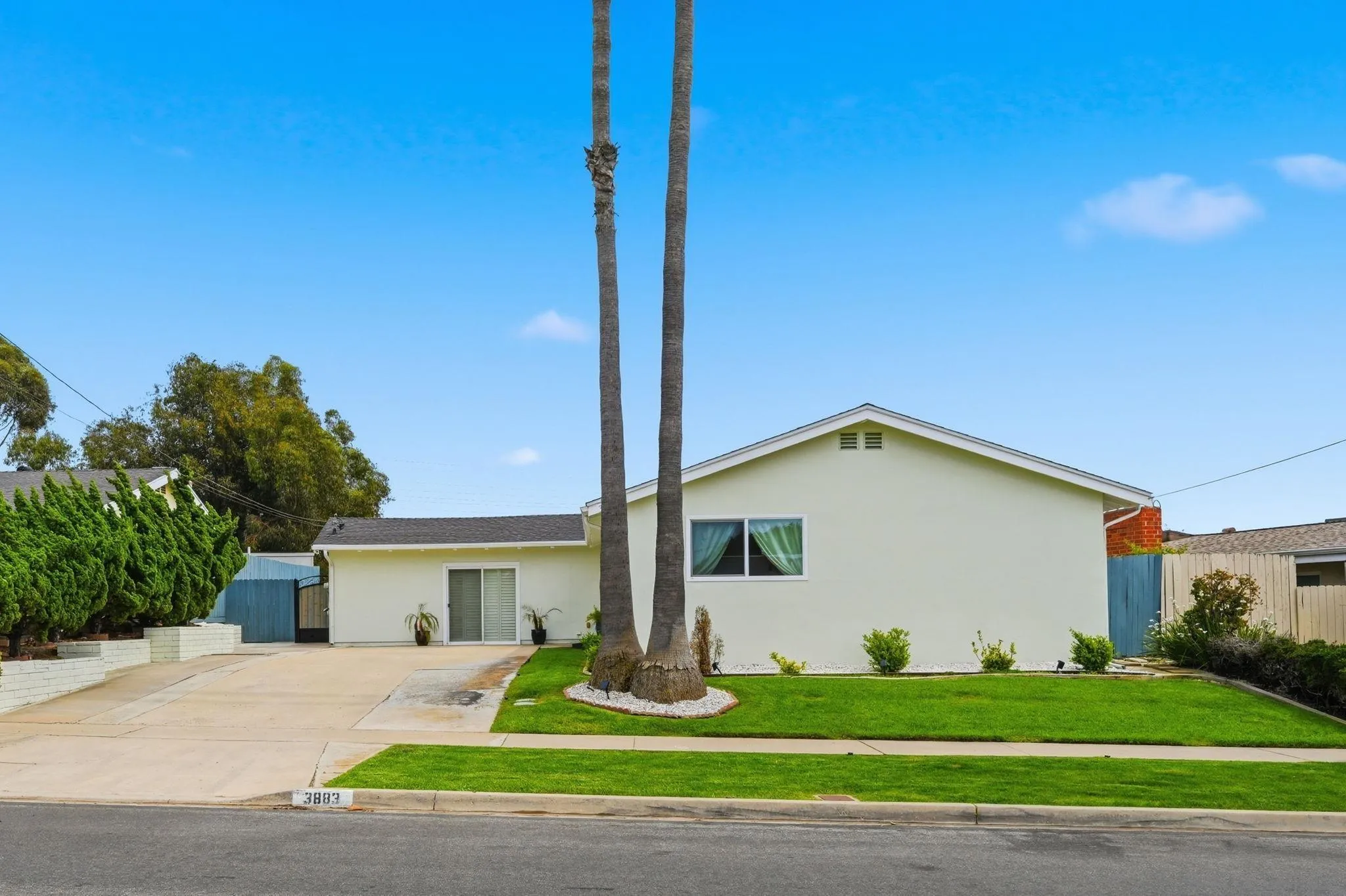 3883 Mount Everest Blvd.