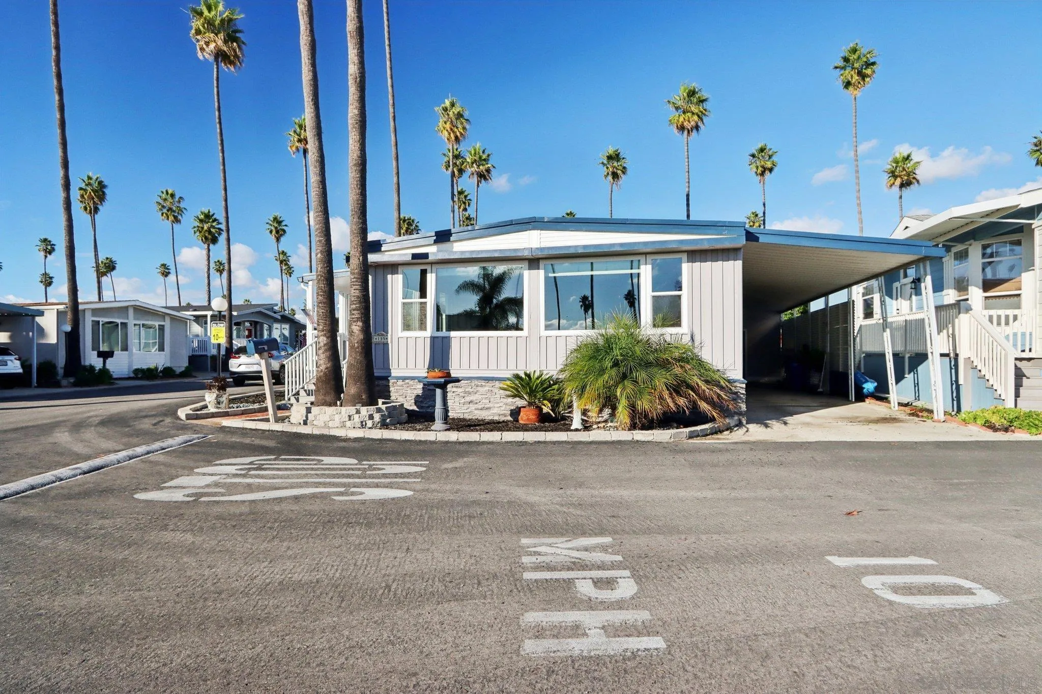 1215 Anchors Way Drive Unit 135