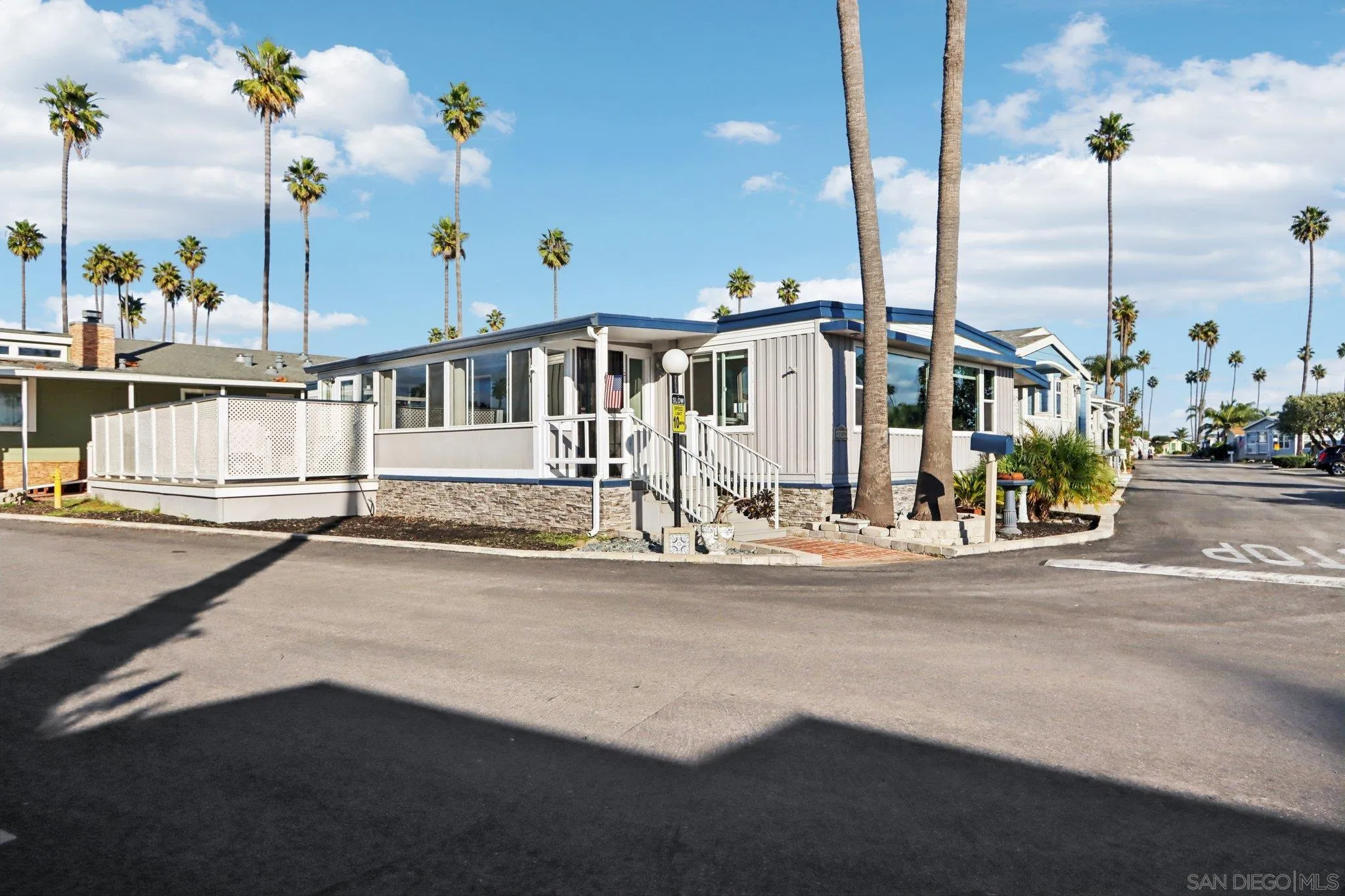1215 Anchors Way Drive Unit 135