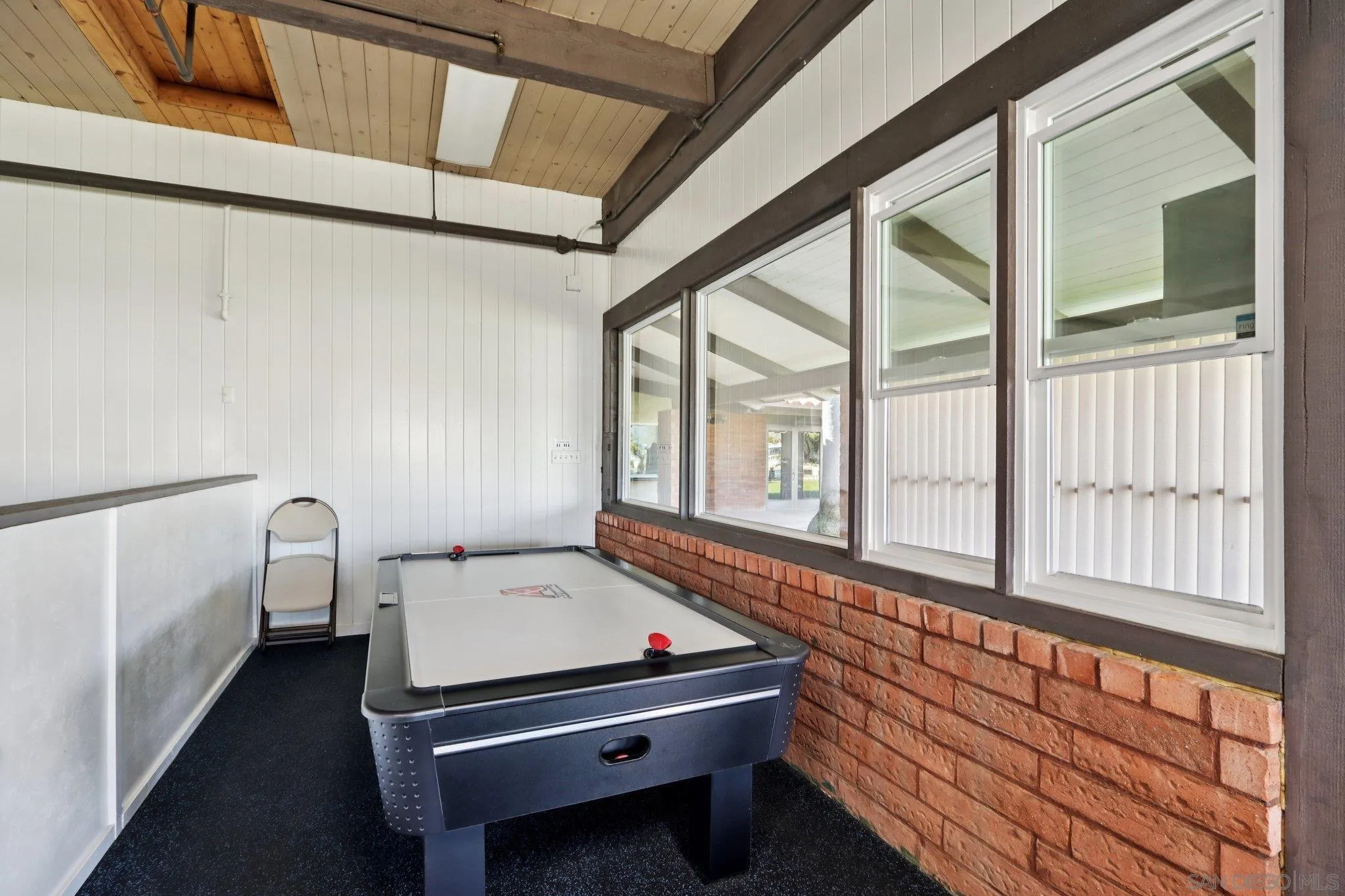 1215 Anchors Way Drive Unit 135