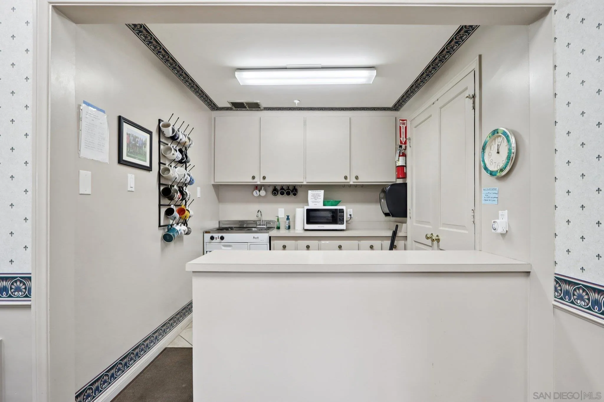 1215 Anchors Way Drive Unit 135
