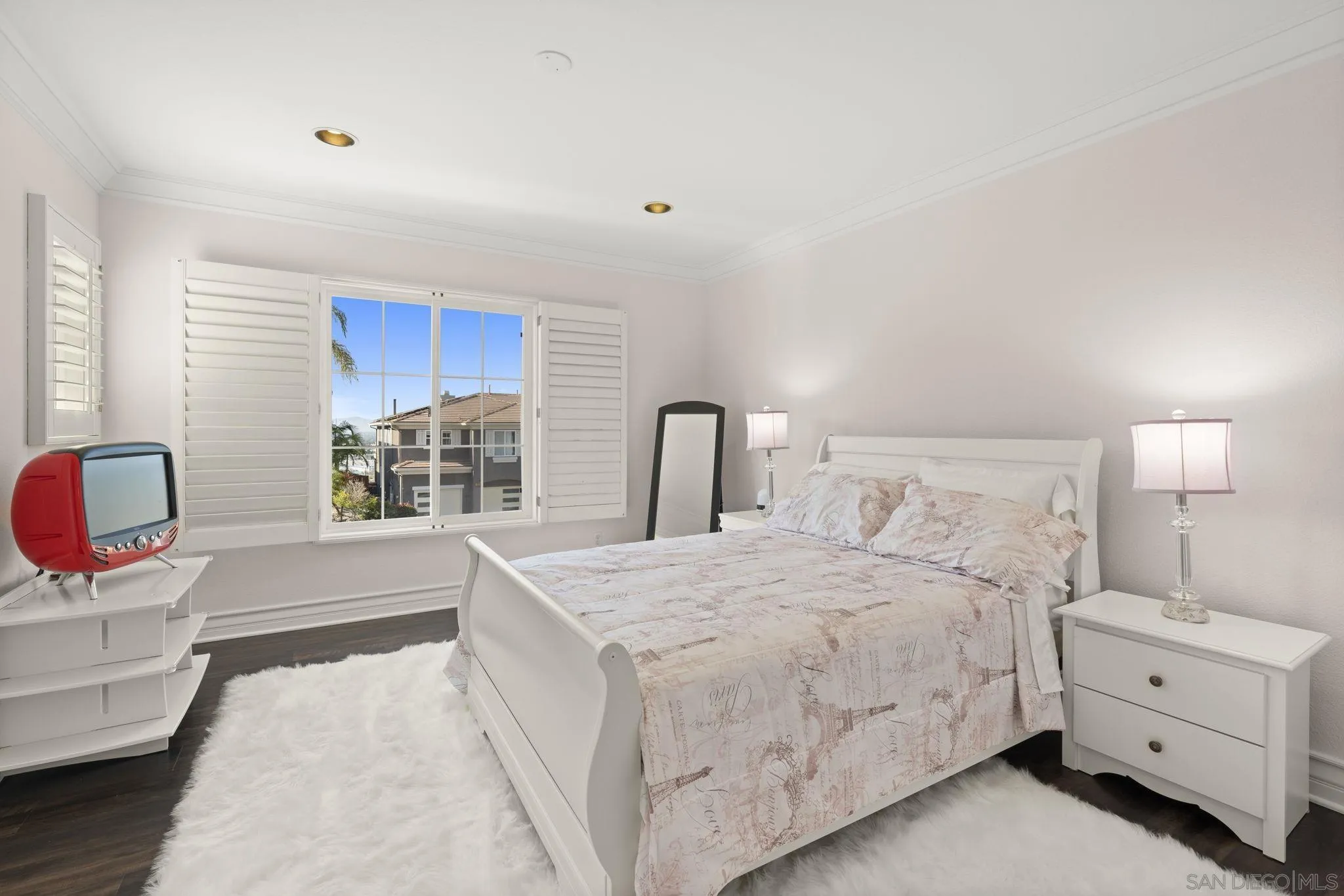 2161 Rocky Point
